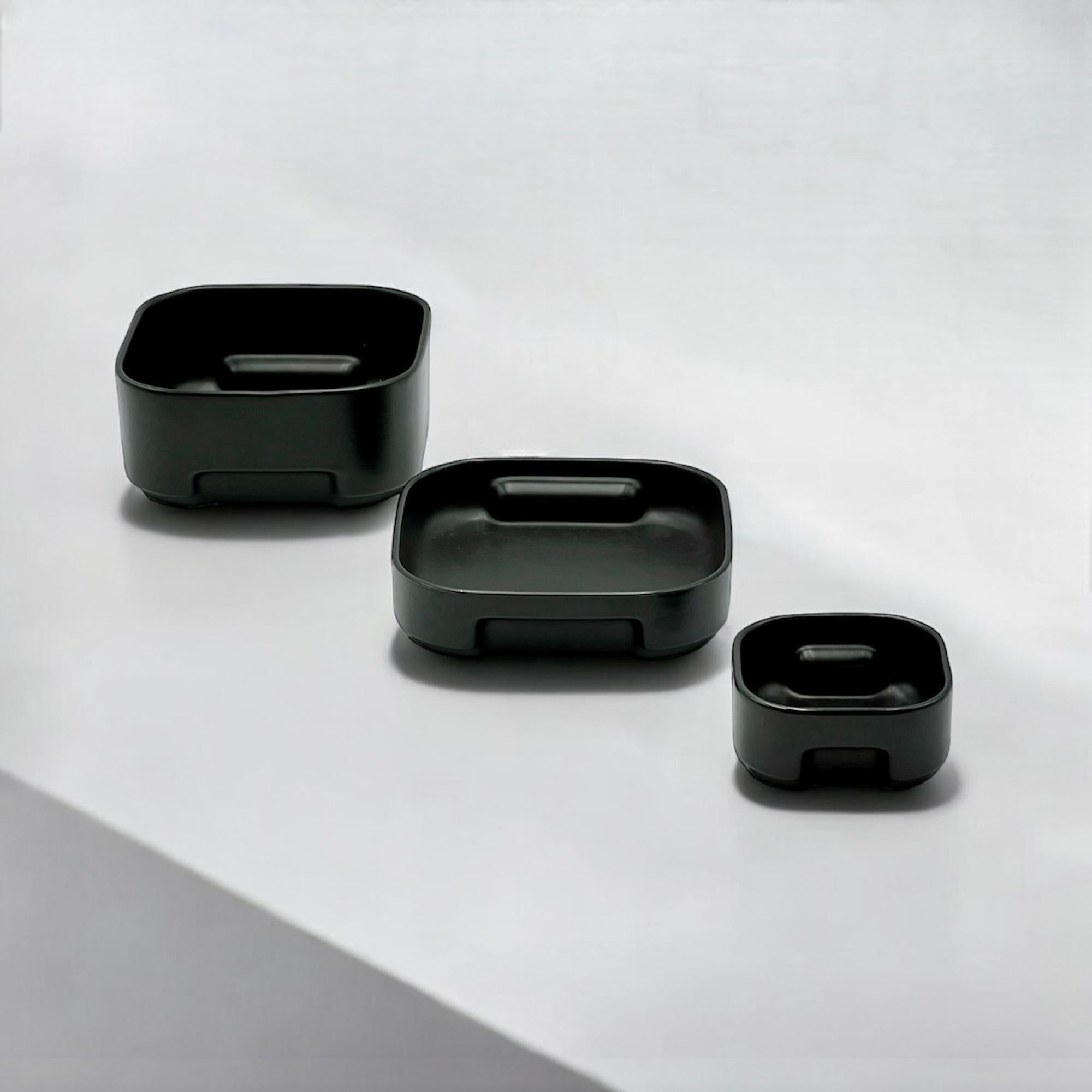 Set di stoviglie in ceramica nera Makio Hasuike Collection Arnolfo Di Cambio, anni '70 3