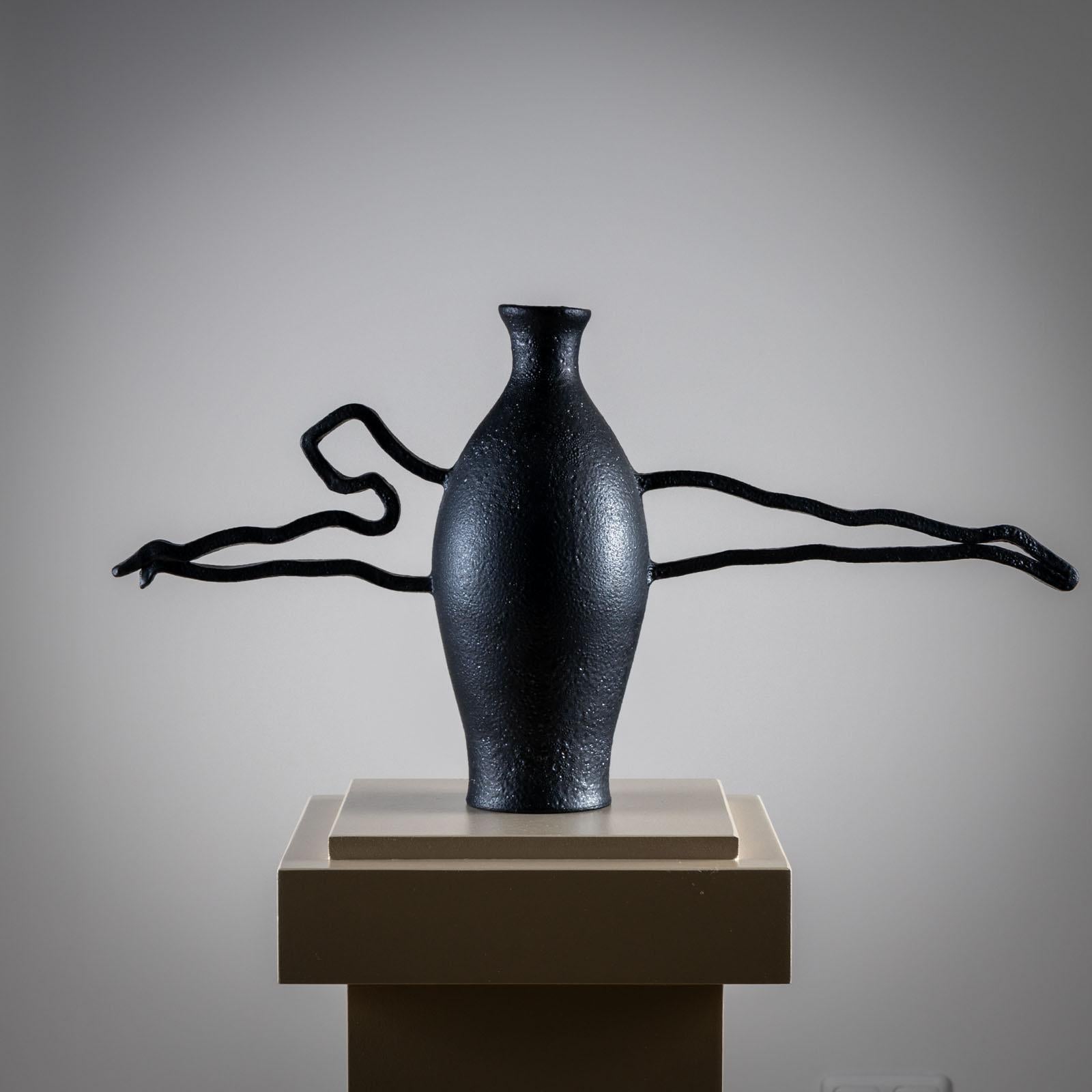 Vaso in ceramica nera di Poemu, Francia 2023 in vendita 2