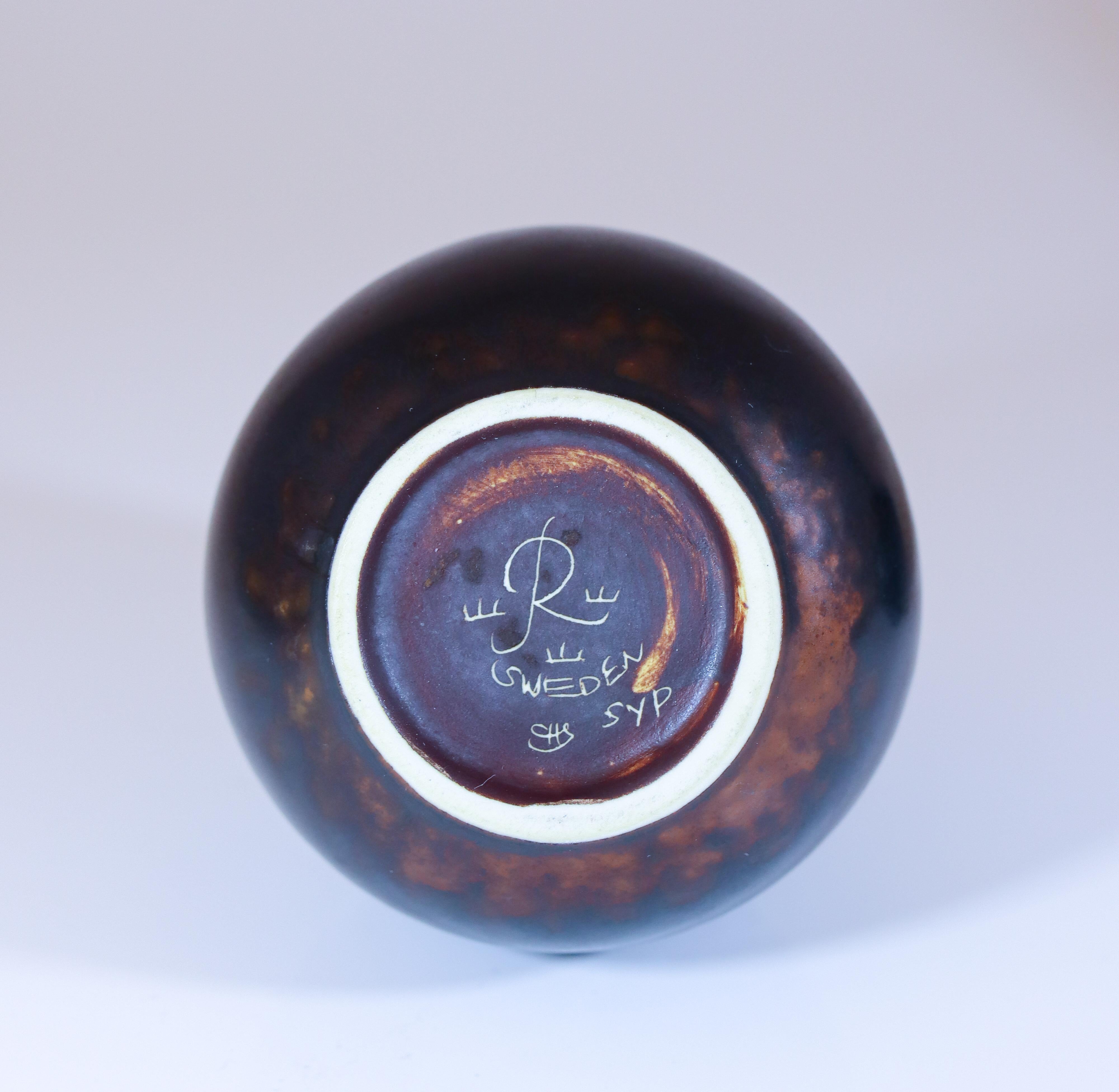 Schwarze Keramikvase - Carl-Harry Stålhane - Rörstrand - Mitte des 20. Jahrhunderts im Angebot 3