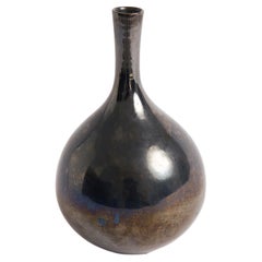 Vase en céramique noire