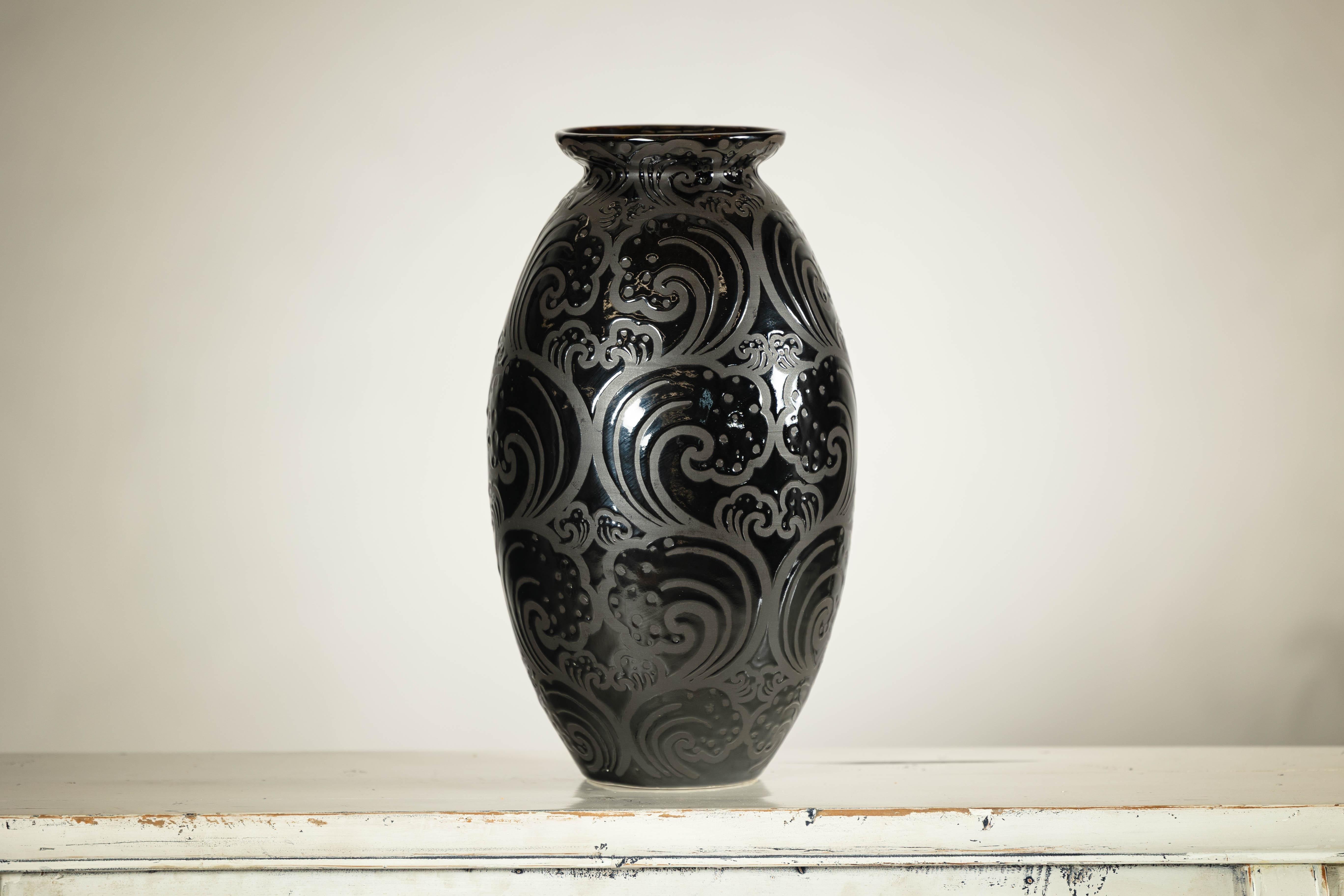 Black Ceramic Vase with Raised Wave Motif and Glossy Finish For Sale 8