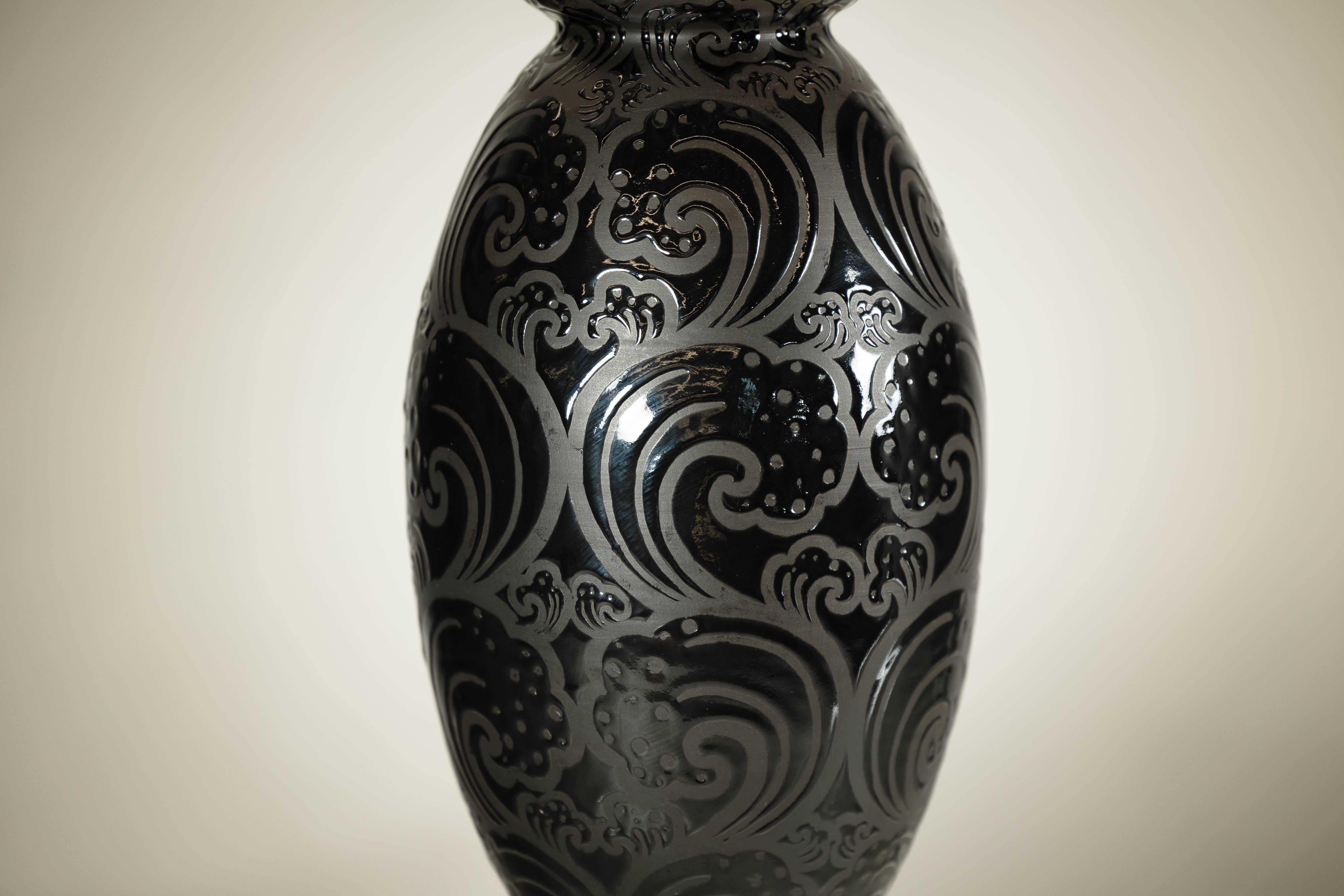 Black Ceramic Vase with Raised Wave Motif and Glossy Finish For Sale 9