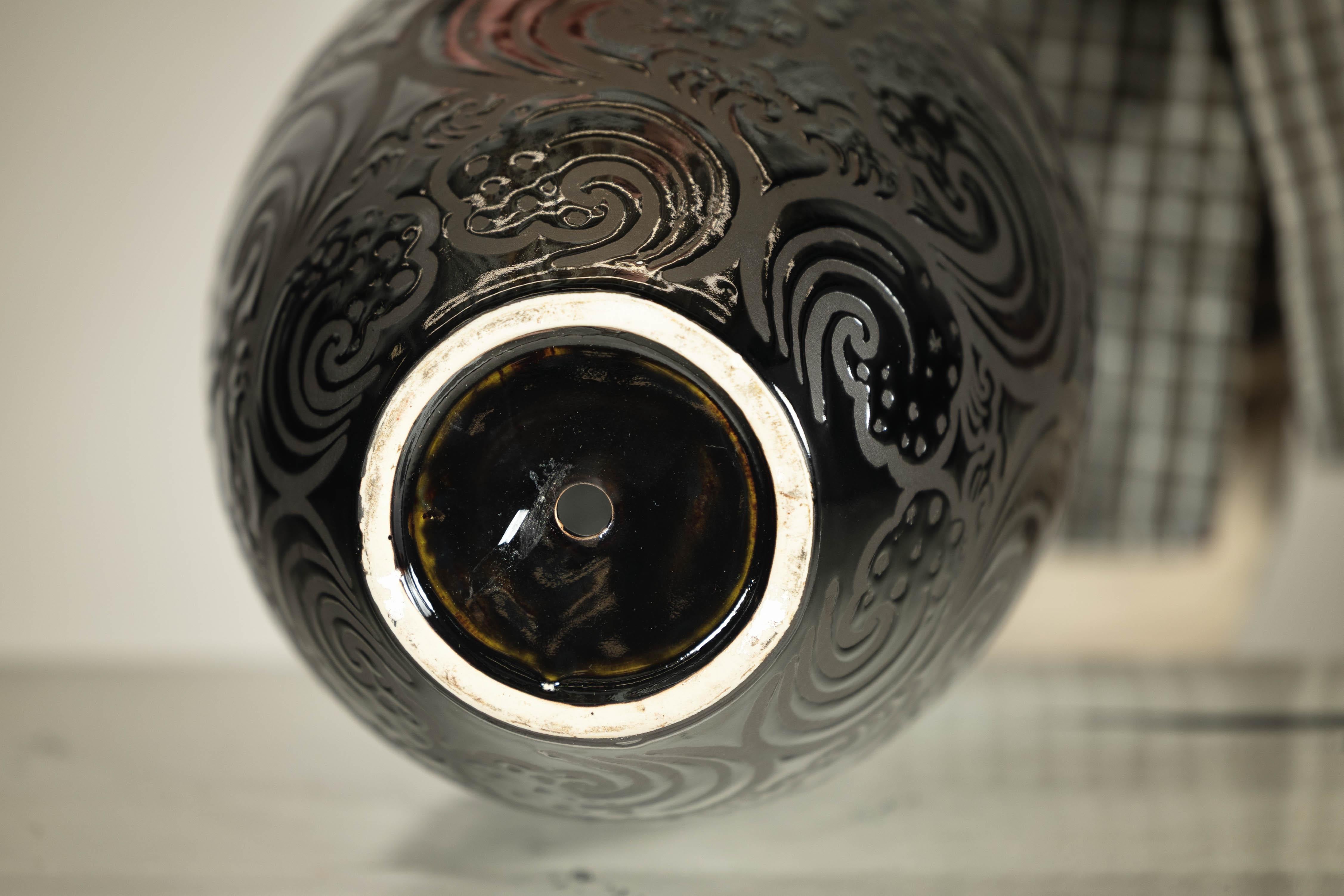 Black Ceramic Vase with Raised Wave Motif and Glossy Finish For Sale 12