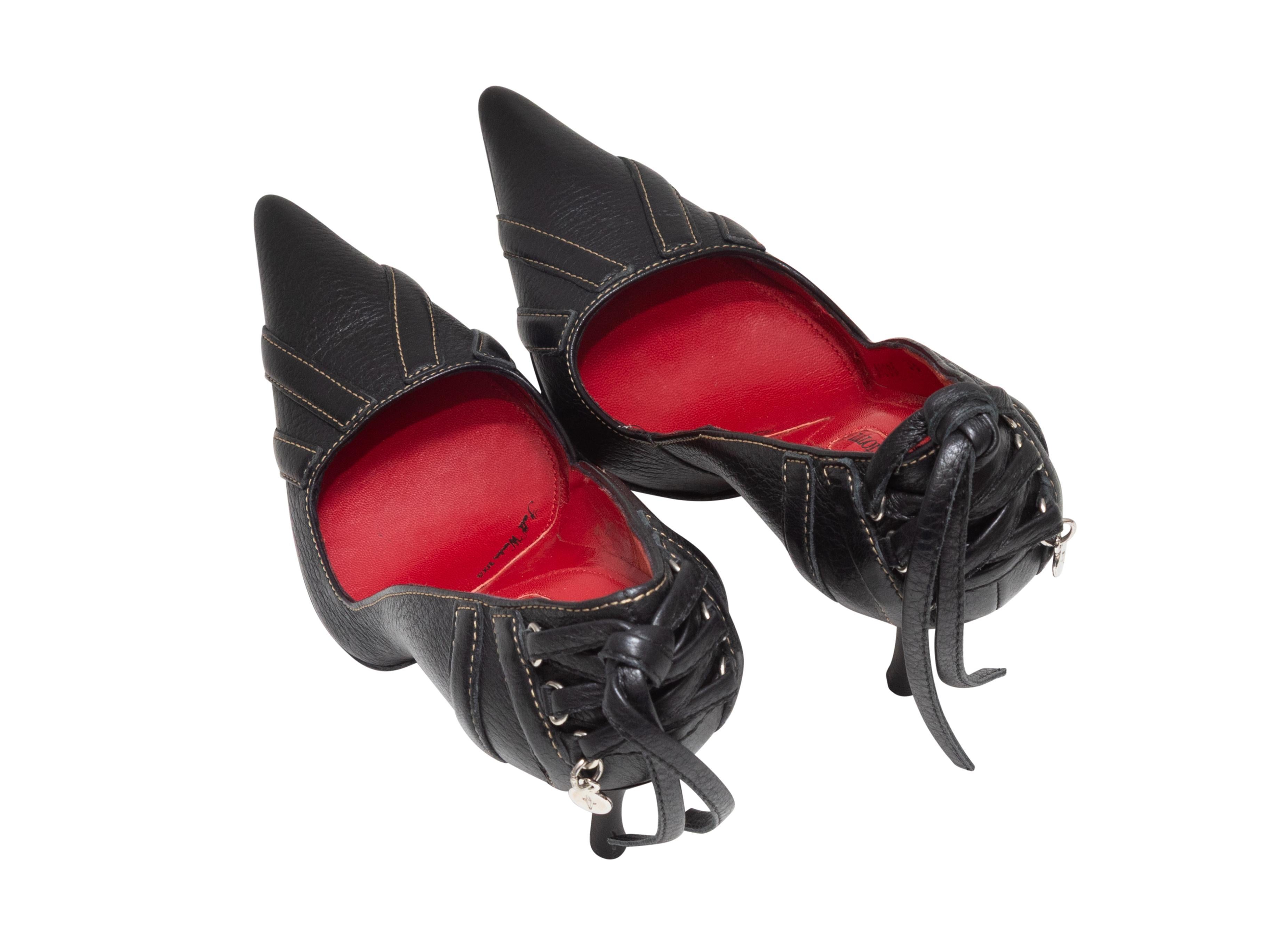 Nero Cesare Paciotti nero a punta e con lacci sul retro, taglia 35 in vendita