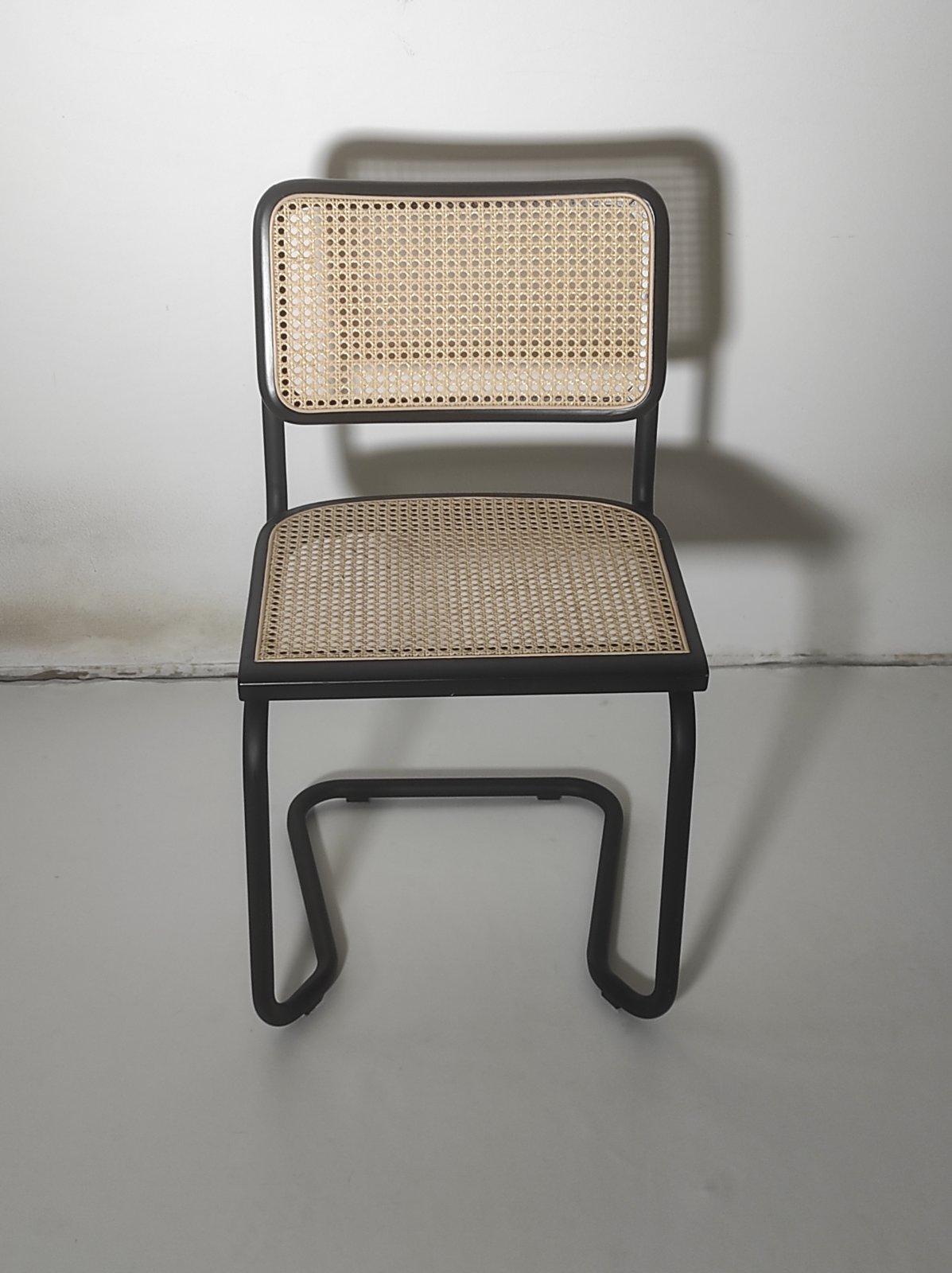 Style de Marcel Breuer Chaise noire Cesca Italie années 1980