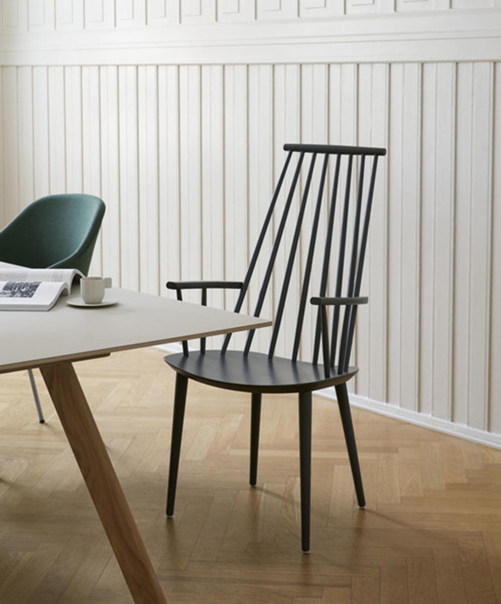 Schwarzer Stuhl J110 von Poul M. Volther für Hay (Skandinavische Moderne) im Angebot