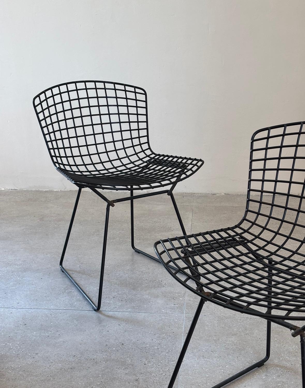 Metà XX secolo Sedia nera Mod. 420 di Harry Bertoia per Knoll, 1953 USA in vendita