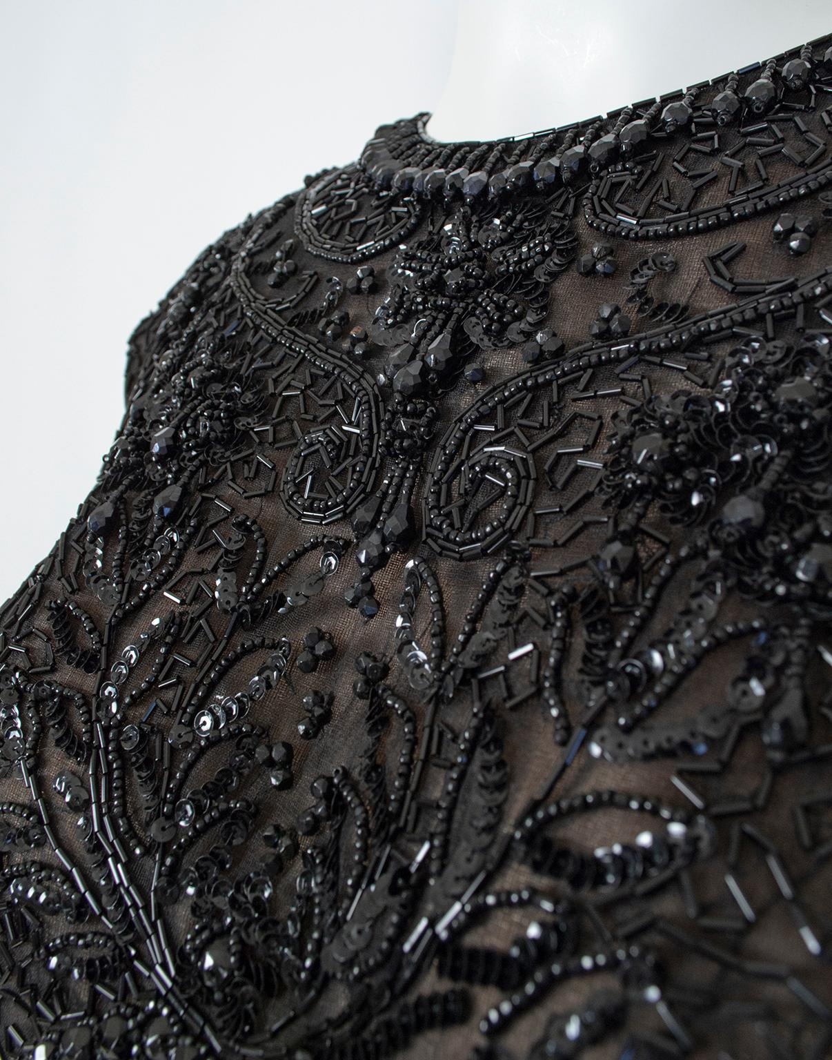 Robe de soirée noire ornée de perles Chandelier et illusion de transparence avec jupe trompette tourbillonnante, Taille M, années 1950 Bon état - En vente à Tucson, AZ
