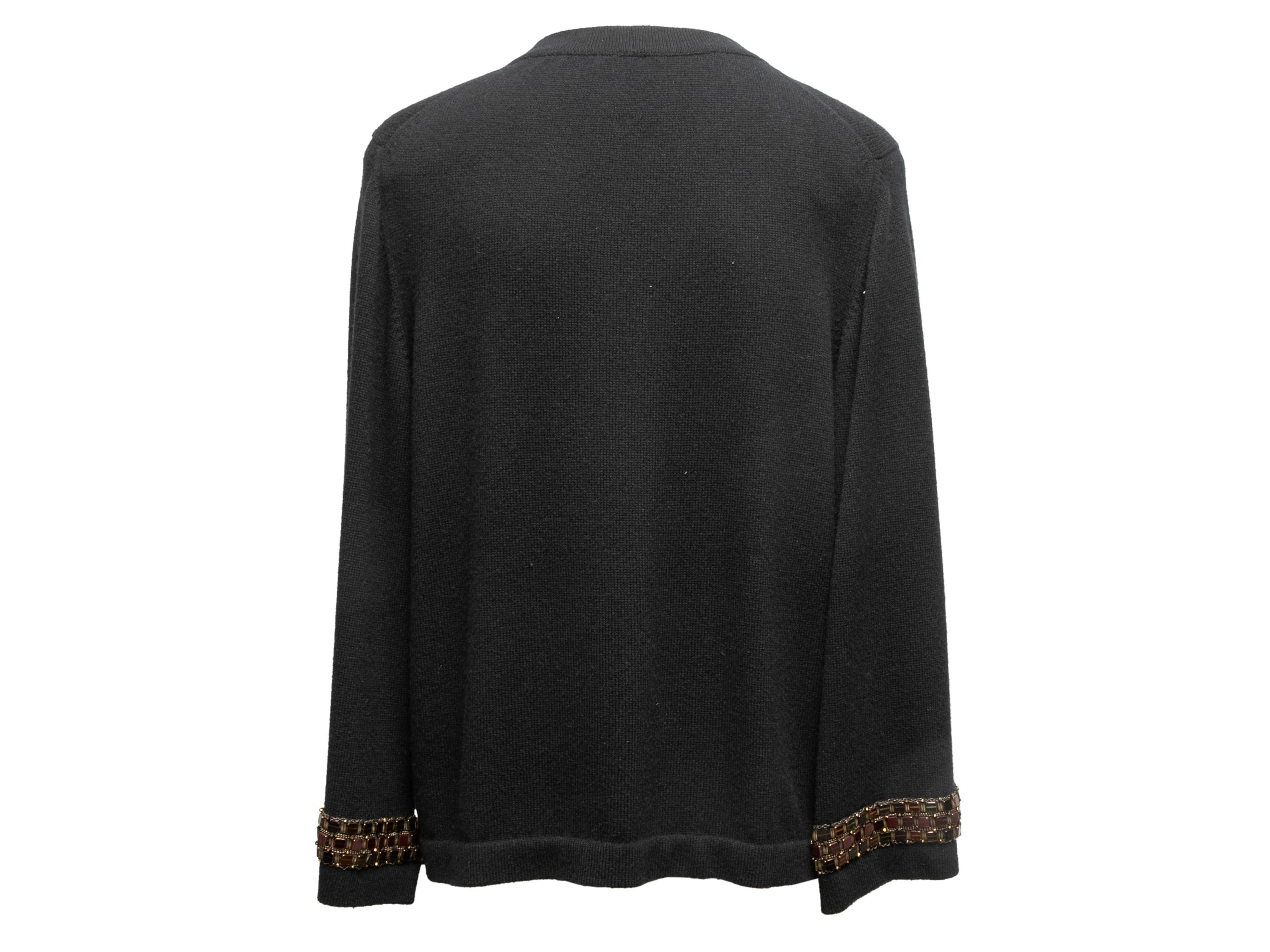 Black Chanel 2011 Embellished Cashmere Cardigan Size FR 50 In Good Condition For Sale In New York, NY