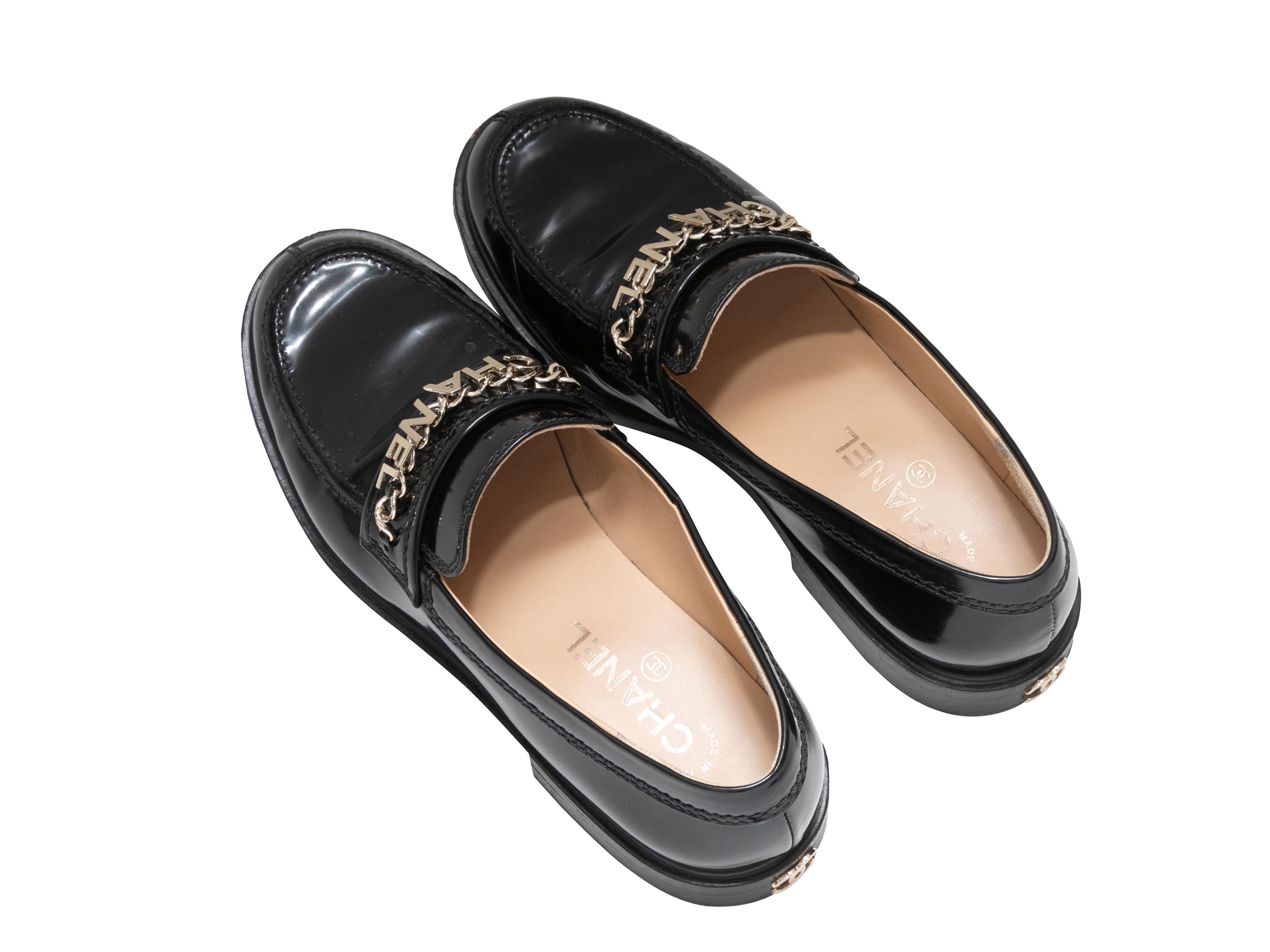 Black Chanel 2021 Patent Spellout Loafers Size 39.5 In Good Condition In New York, NY