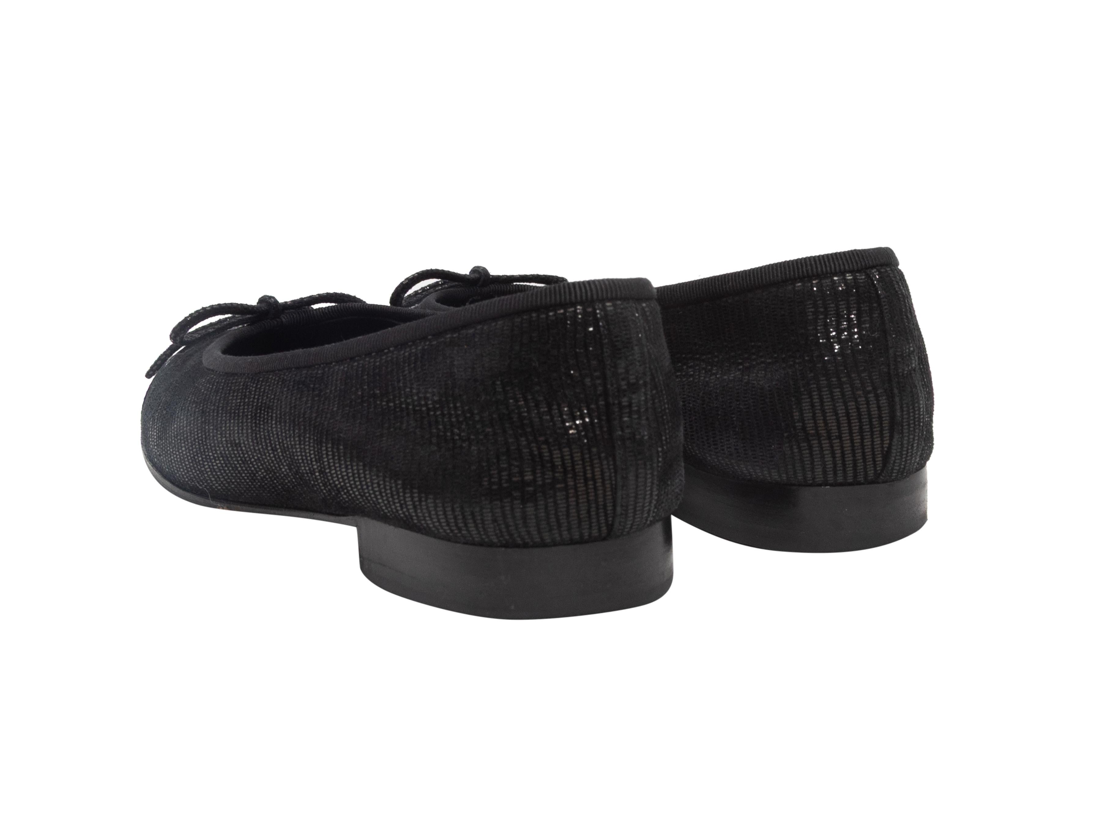 Chanel - Chaussures de ballet noires à bout ouvert, taille 36 Bon état - En vente à New York, NY