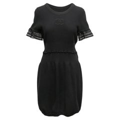 Schwarzes Chanel-Minikleid aus Baumwolle mit Spitzenbesatz CC in Schwarz, Größe FR 44