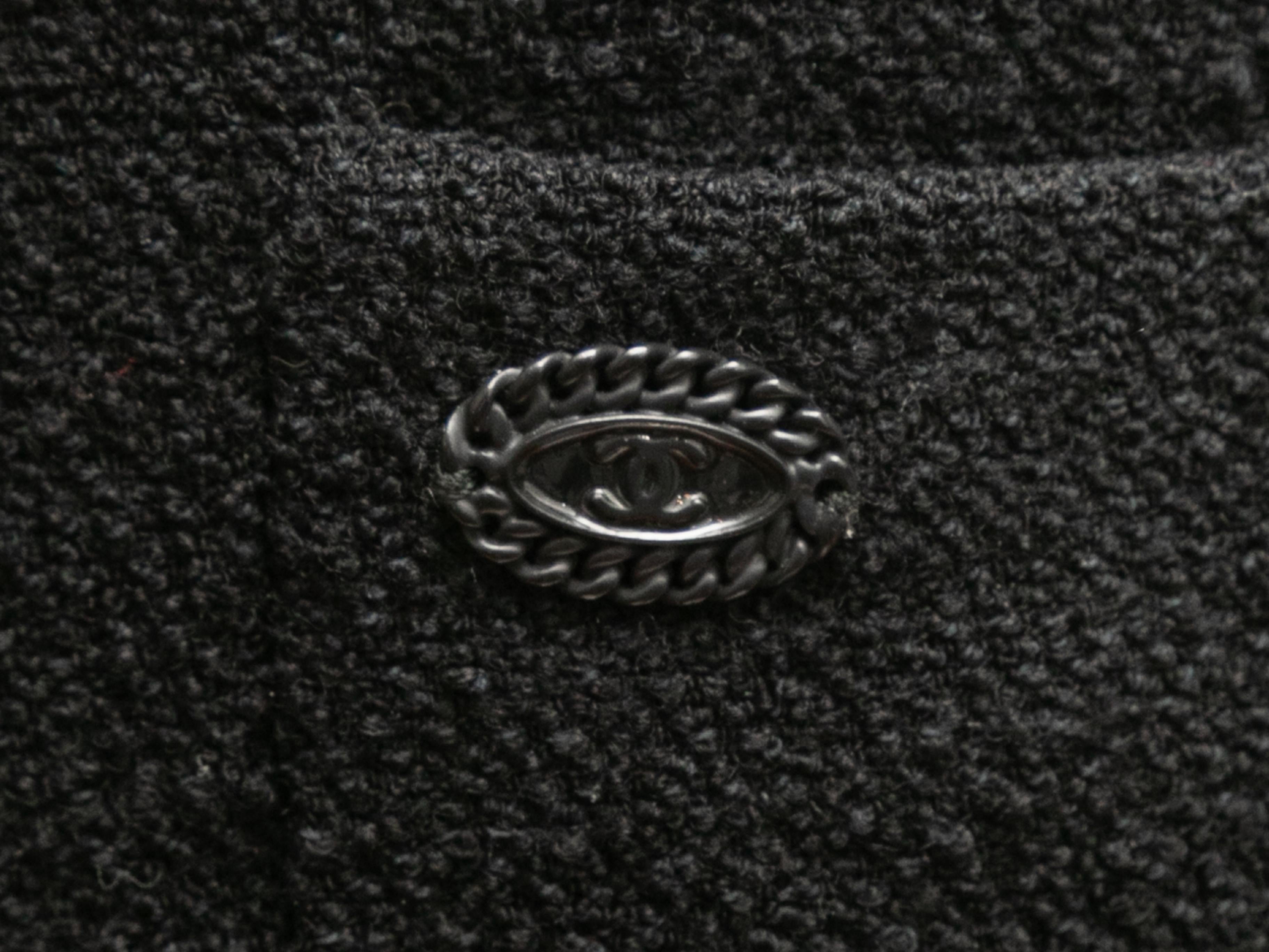 Women's Black Chanel Fall/Winter 2005 Pleated Wool Skirt Size FR 48