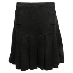 Black Chanel Fall/Winter 2005 Pleated Wool Skirt Size FR 48