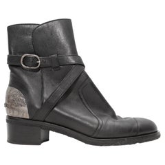 Schwarze Chanel Moto-Stiefel aus Leder in Schwarz Größe 39