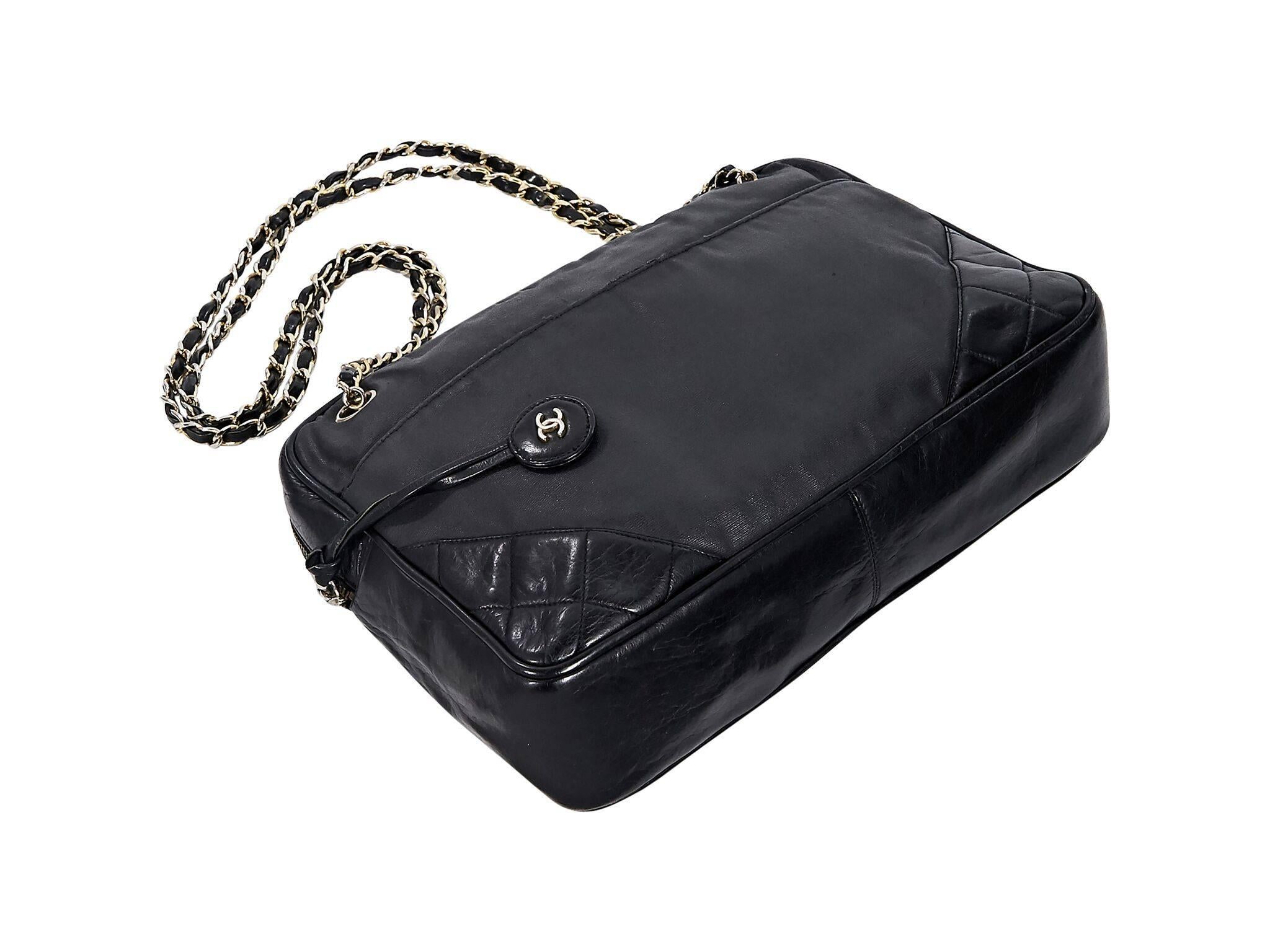 Chanel Black Leather Shoulder Bag In Good Condition In New York, NY