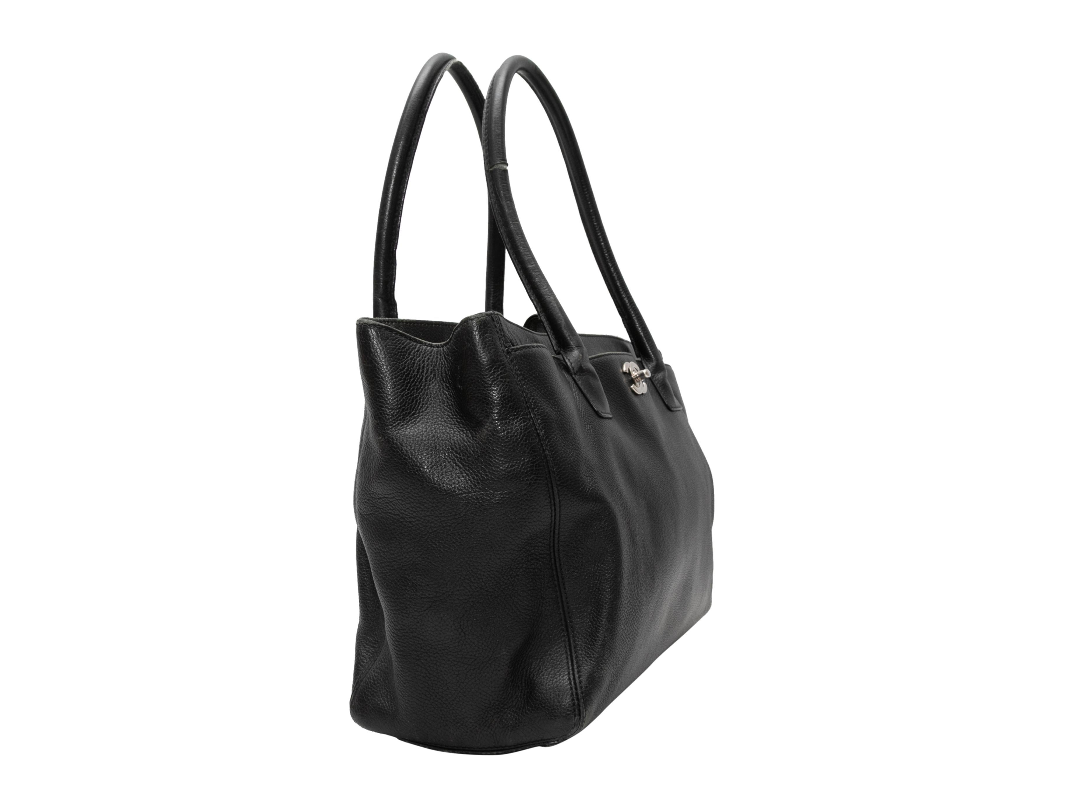 Black Chanel Medium Executive Cerf Tote For Sale 1