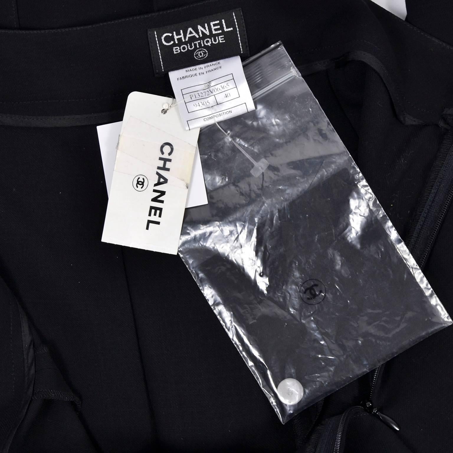 New 1990s Black Wool Chanel Pants W High Waist & Side Fly Away Panel 40 US 10 For Sale 2