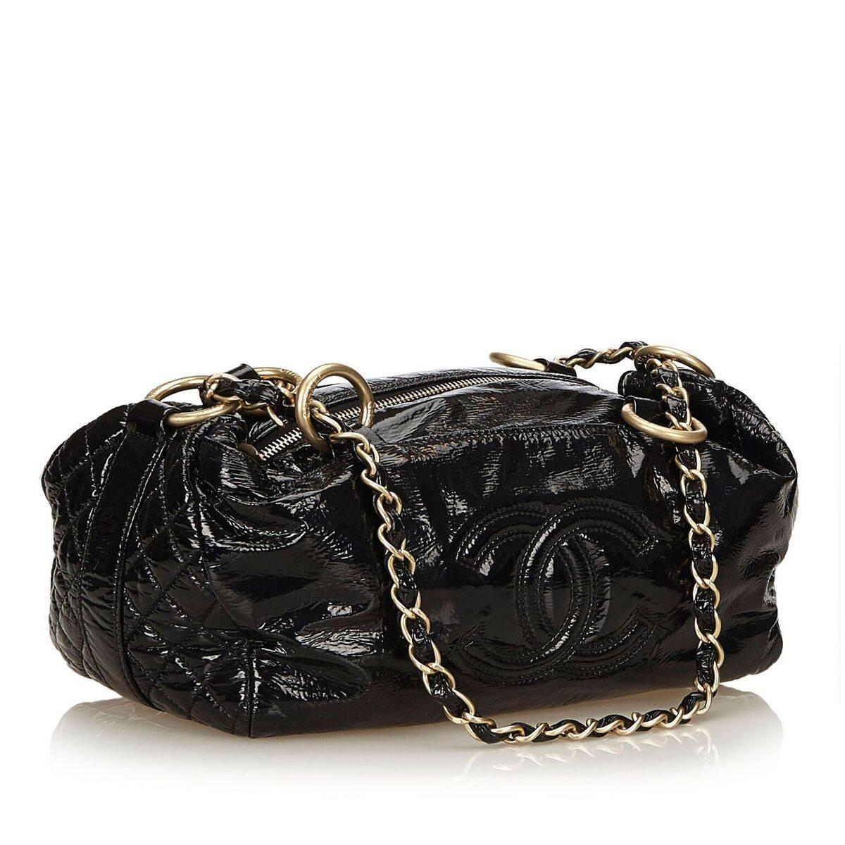 Black Chanel Patent Leather Shoulder Bag In Good Condition In New York, NY