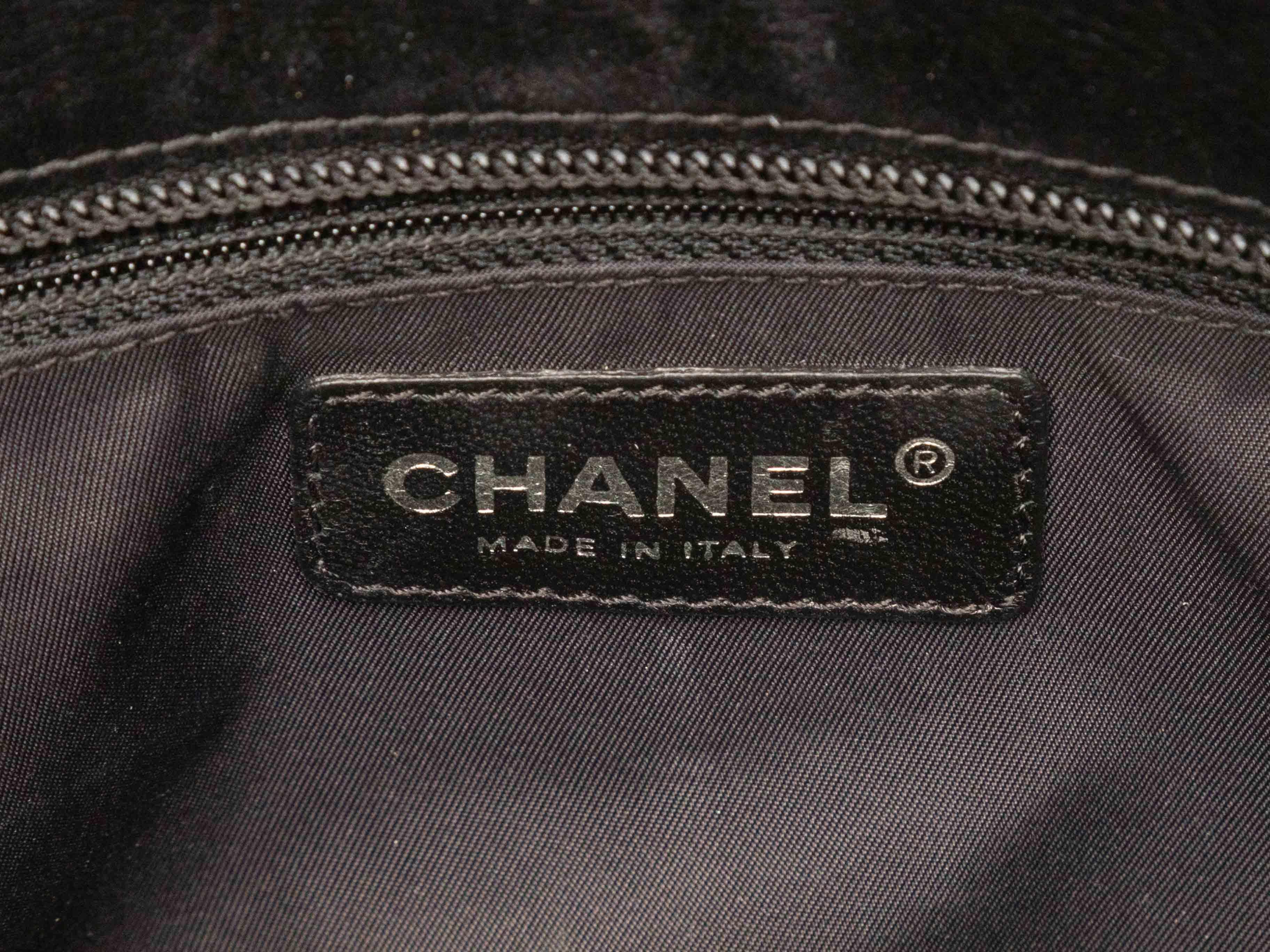 Shopper Chanel nera in cavallino e vernice in vendita 2