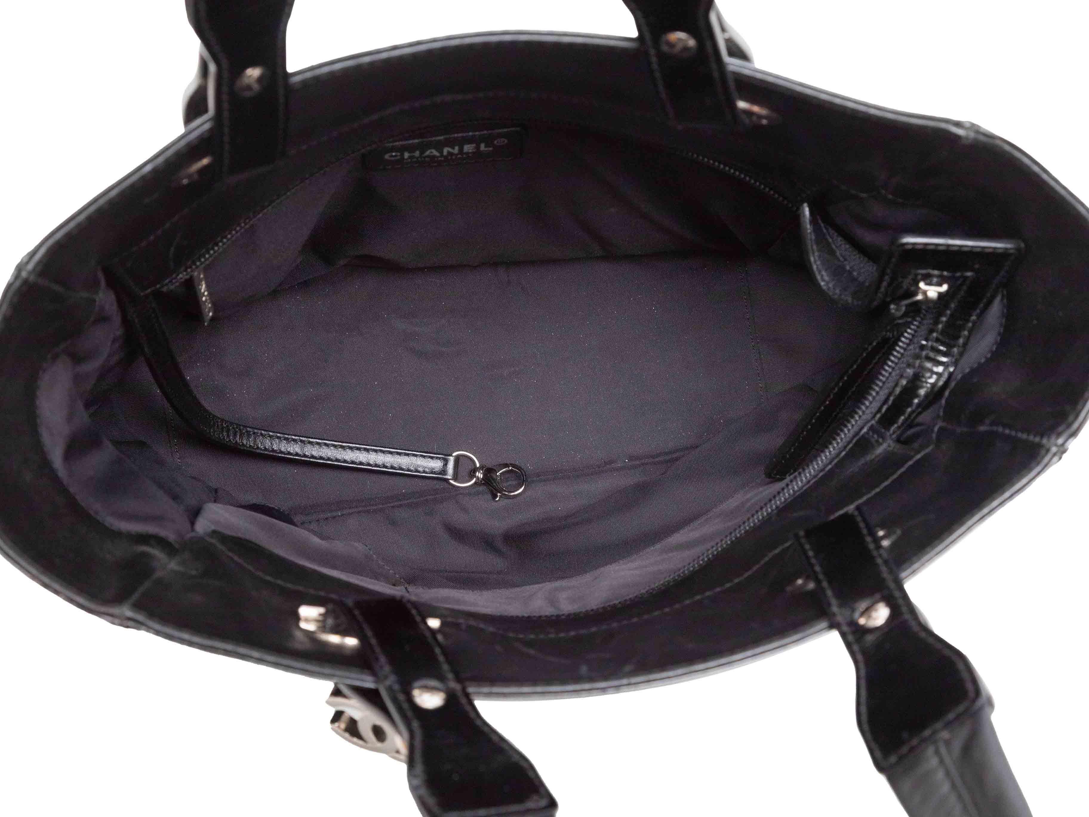 Shopper Chanel nera in cavallino e vernice in vendita 3