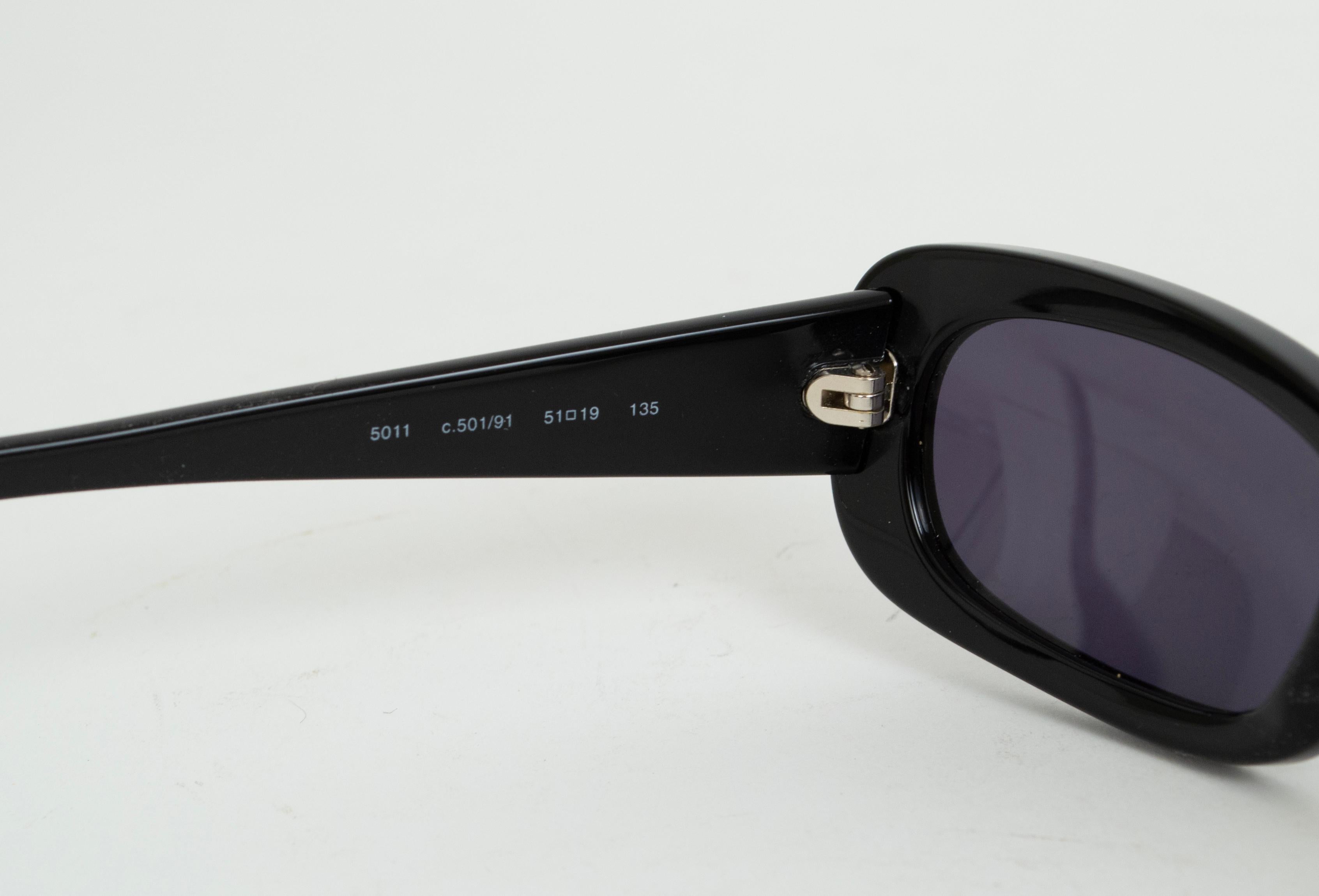 Gafas de sol Chanel CC rectangulares negras Estilo 5011 c 501/91 - 51-19-135 mm, 2000 en venta 8