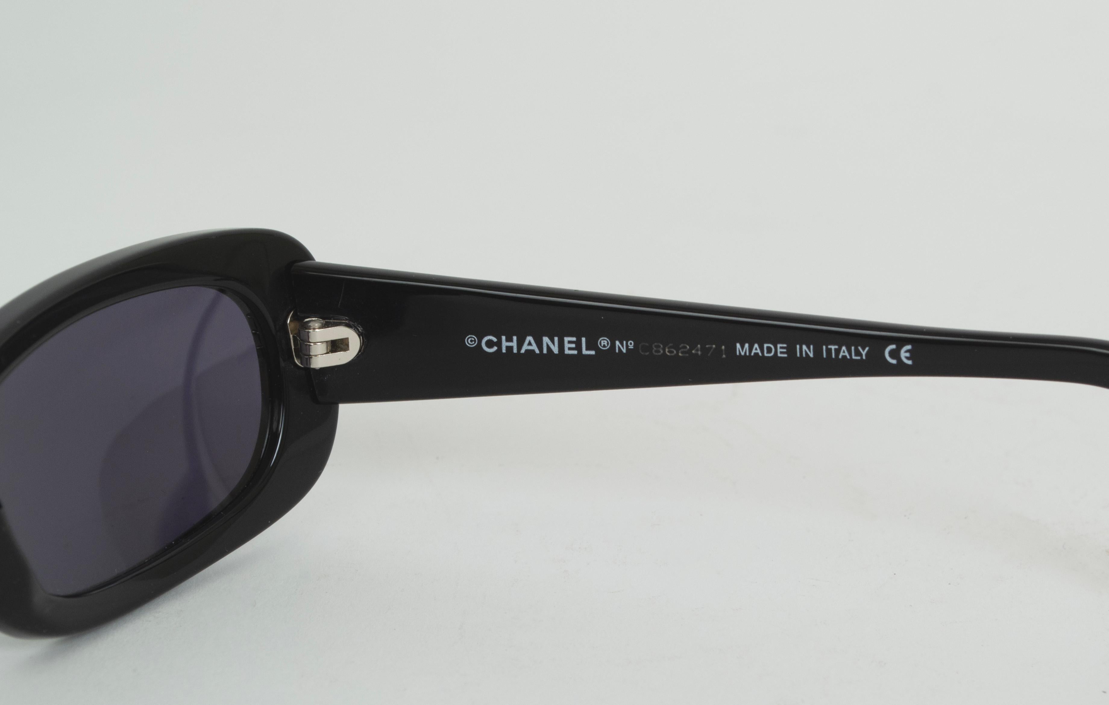 Gafas de sol Chanel CC rectangulares negras Estilo 5011 c 501/91 - 51-19-135 mm, 2000 en venta 9
