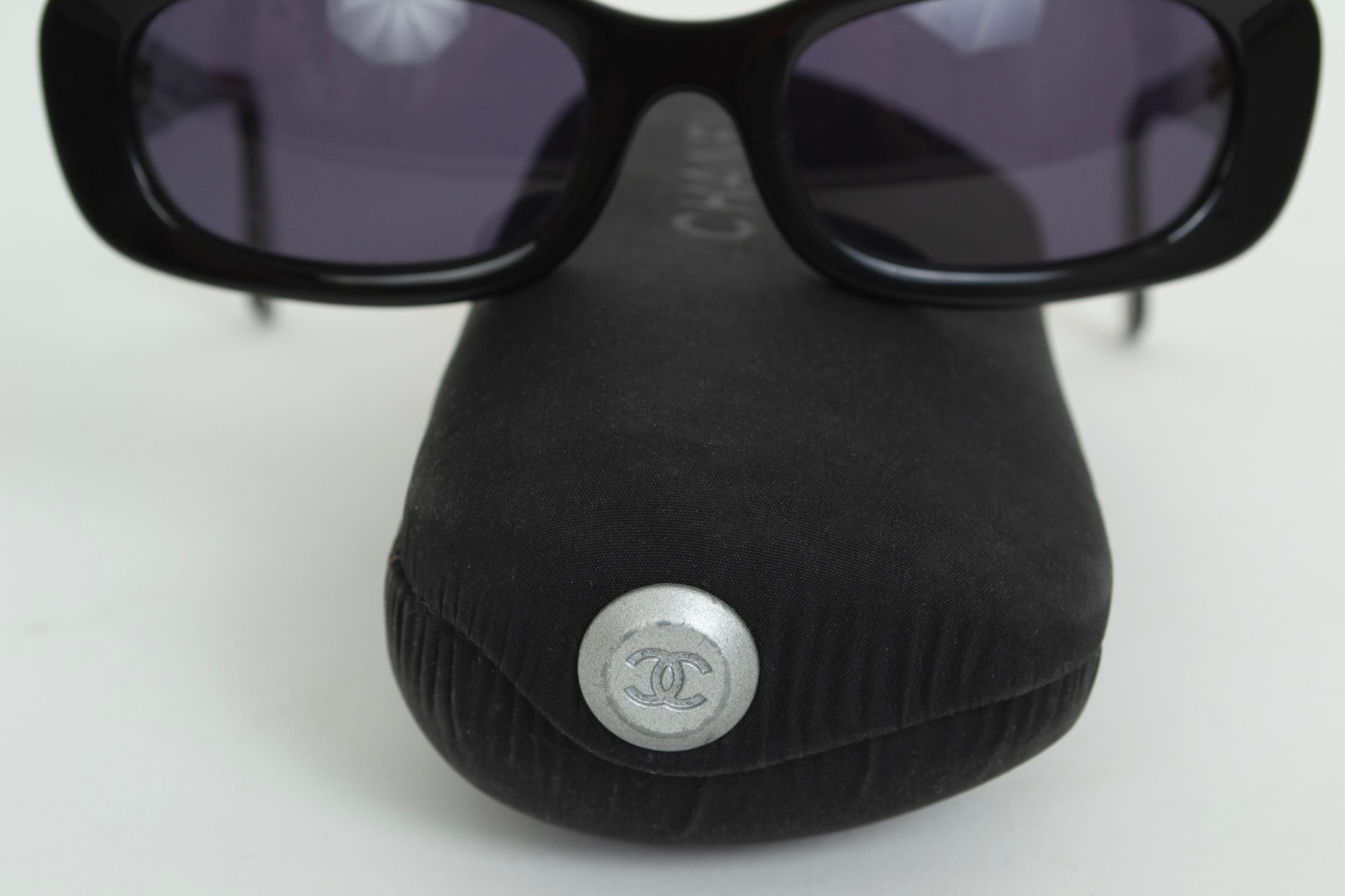 Gafas de sol Chanel CC rectangulares negras Estilo 5011 c 501/91 - 51-19-135 mm, 2000 en venta 10