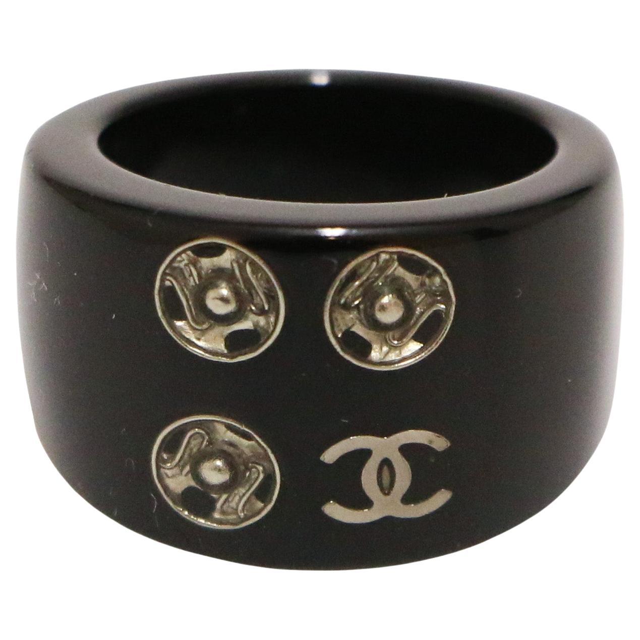 Black Chanel Ring size 54 For Sale