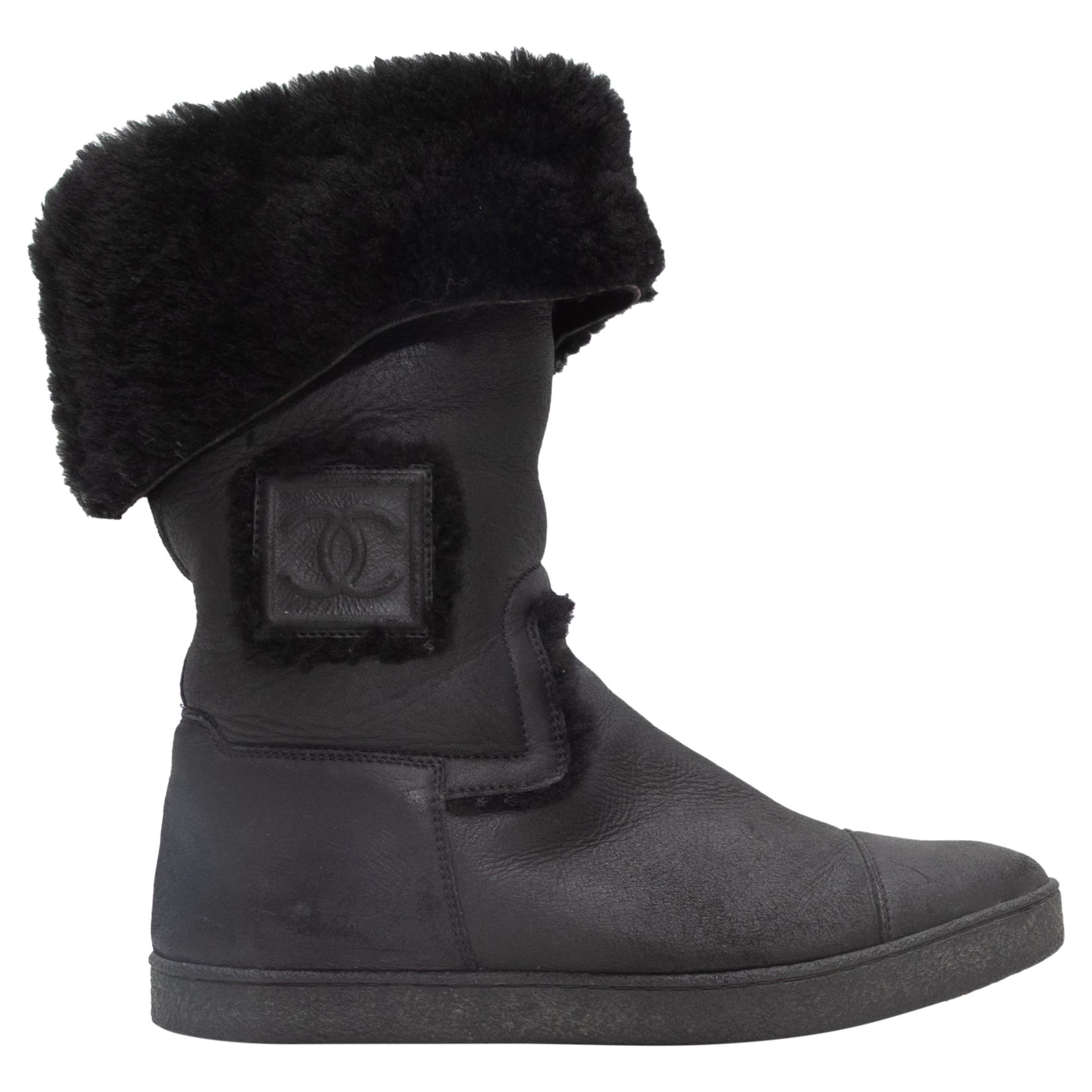 Botas Chanel CC de piel de becerro negras talla 39.5