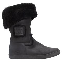 Botas Chanel CC de piel de becerro negras talla 39.5