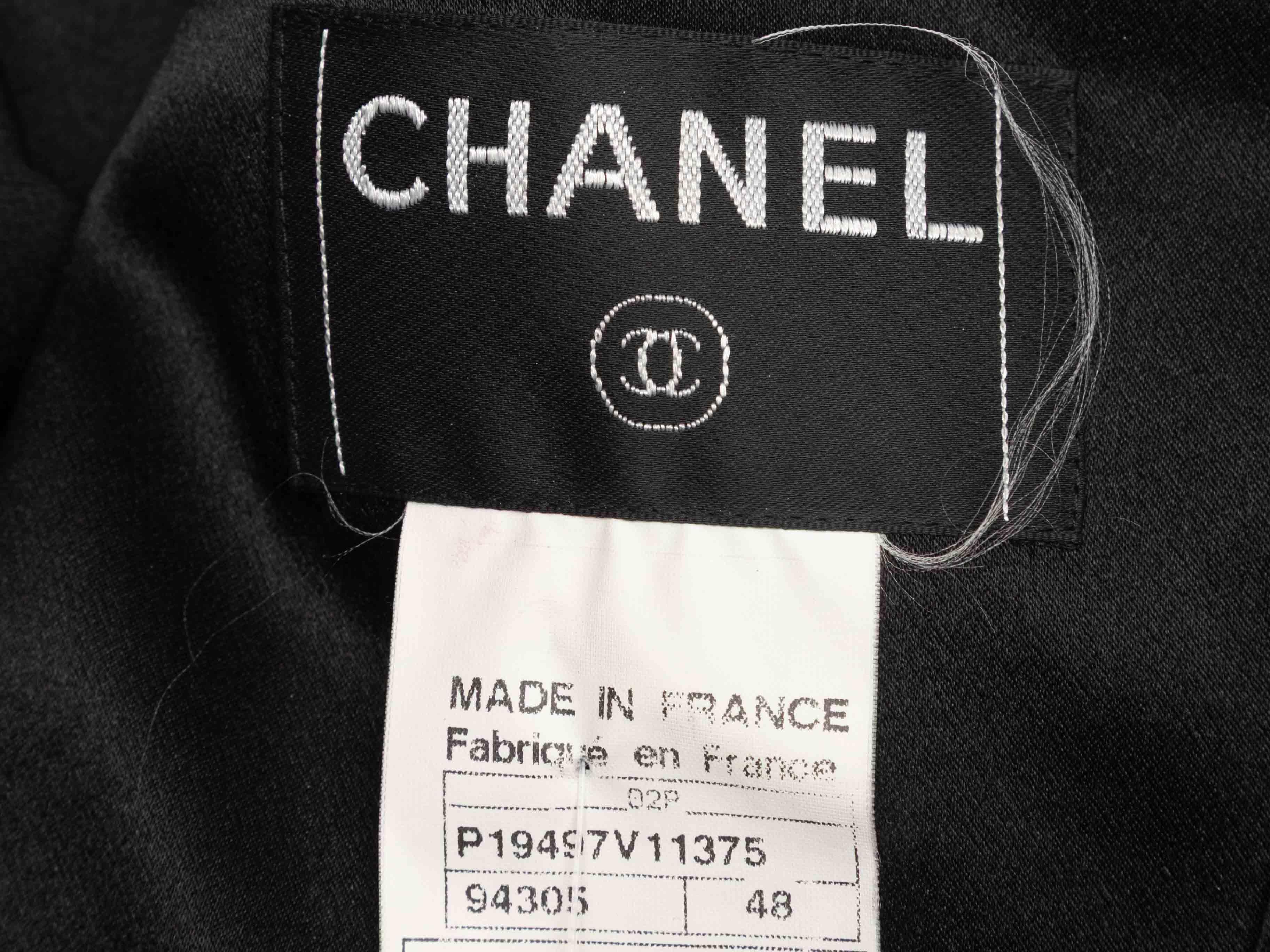 Top a maniche lunghe in seta nera Chanel taglia FR 48 In condizioni buone in vendita a New York, NY