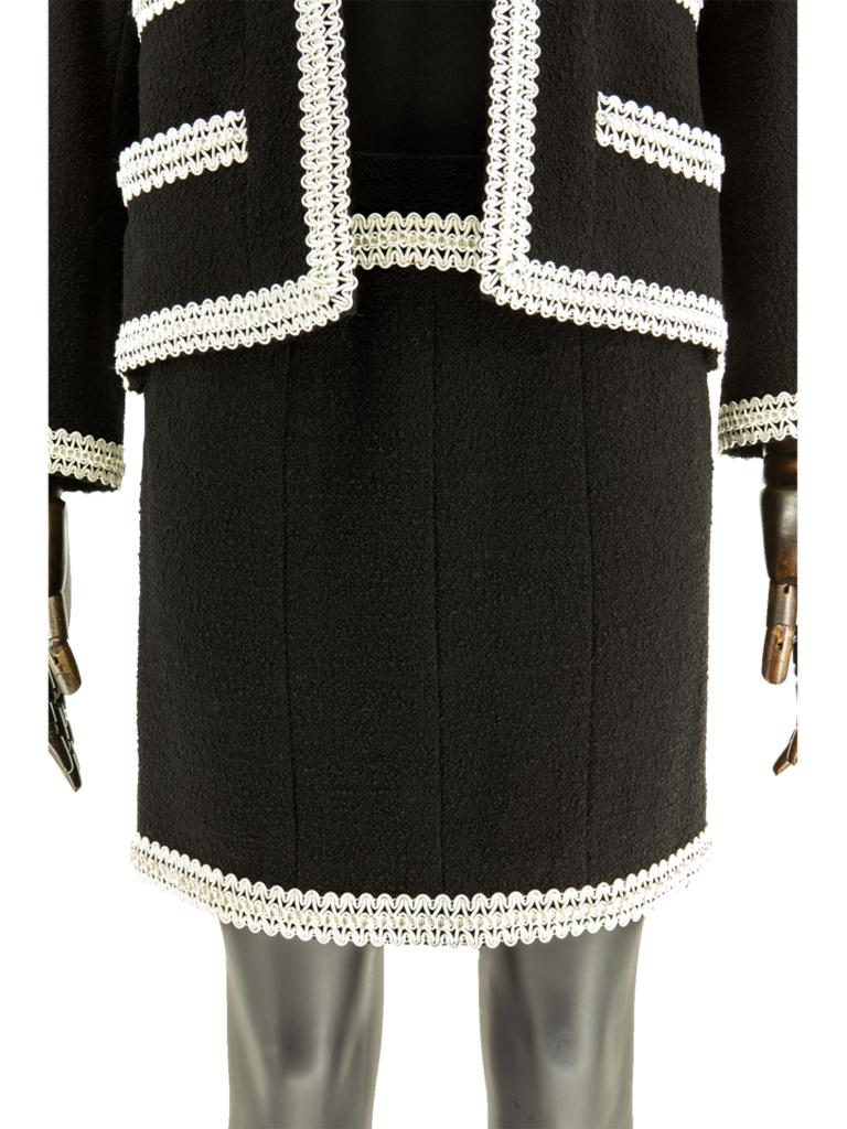 Costume Chanel noir avec appliques tressées, SS 1994 Bon état - En vente à London, GB