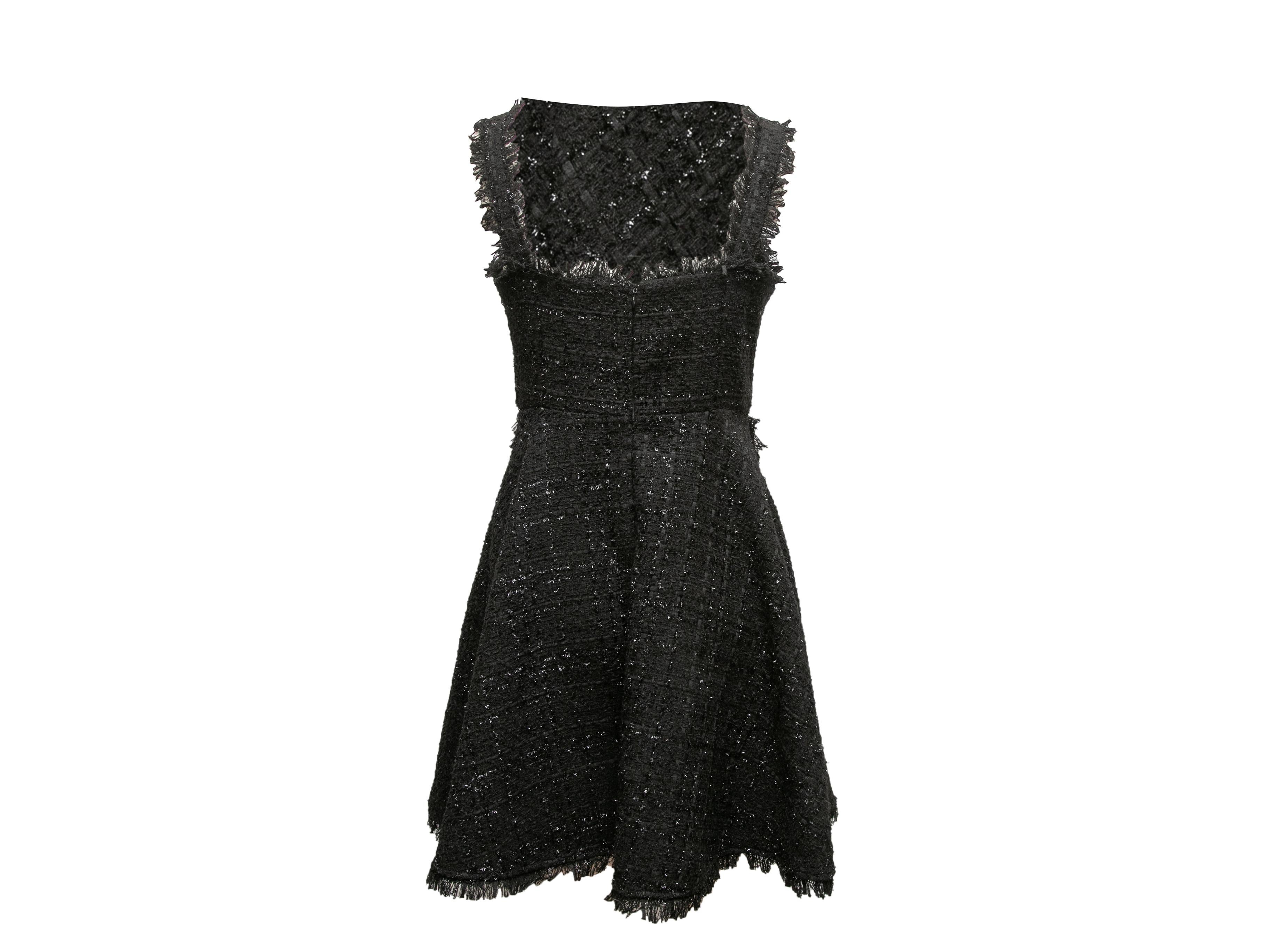 Black Chanel Tweed Sleeveless Dress Size FR 40 In Good Condition For Sale In New York, NY