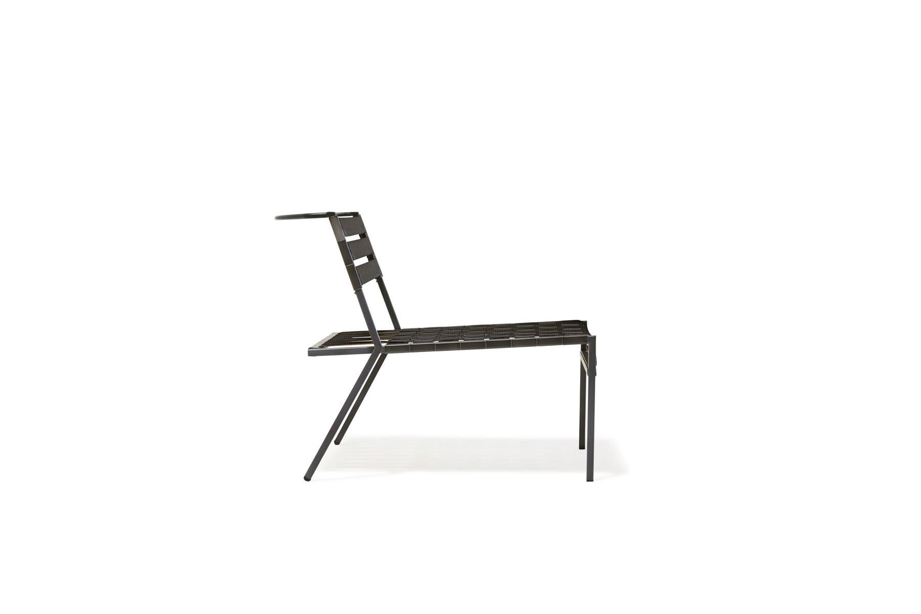 Modern Black & Charcoal Outdoor Lounge Chair For Sale