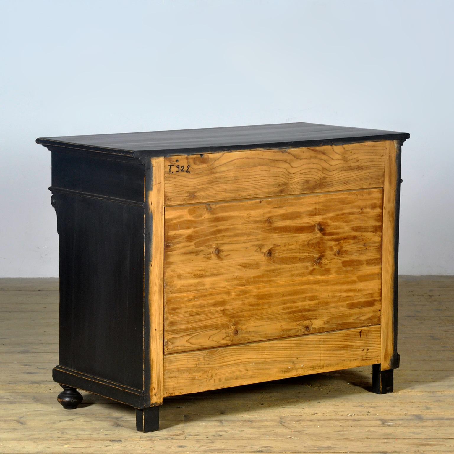 Black Chest of Drawers, circa 1900 en venta 7