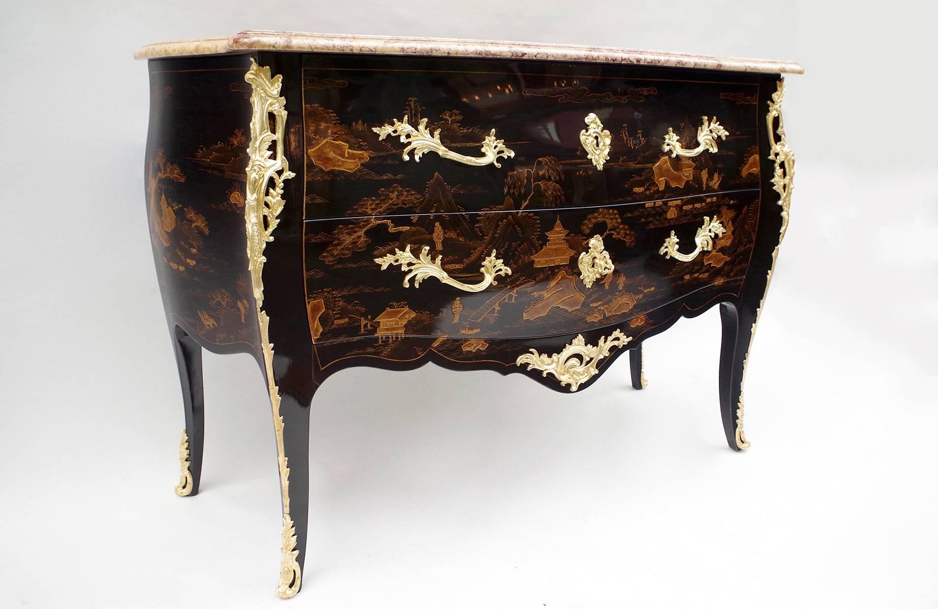 Black Chinese Style Lacquered Louis XV Style Commode, circa 1950 2