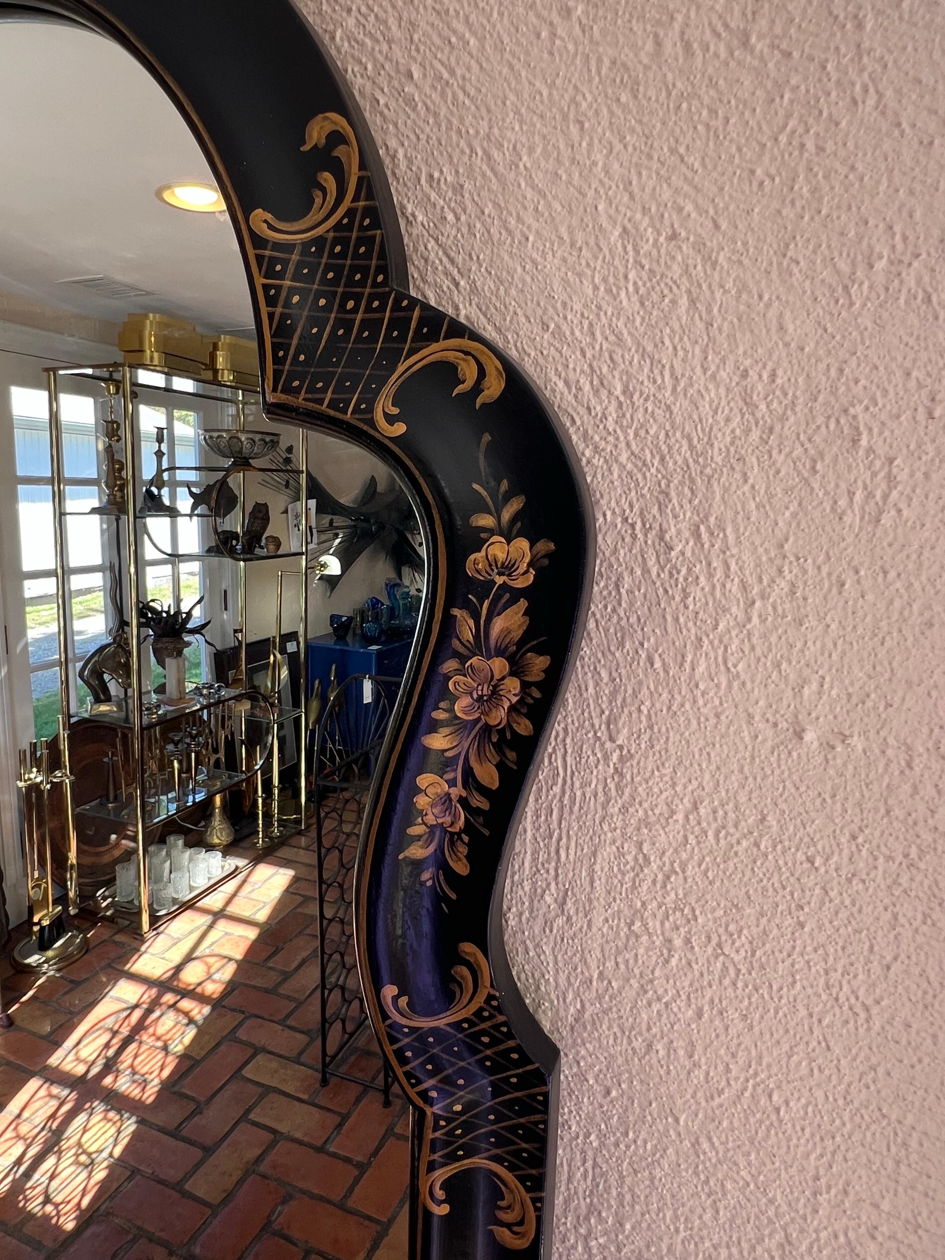Miroir sculpté Chinoiserie noire en vente 9