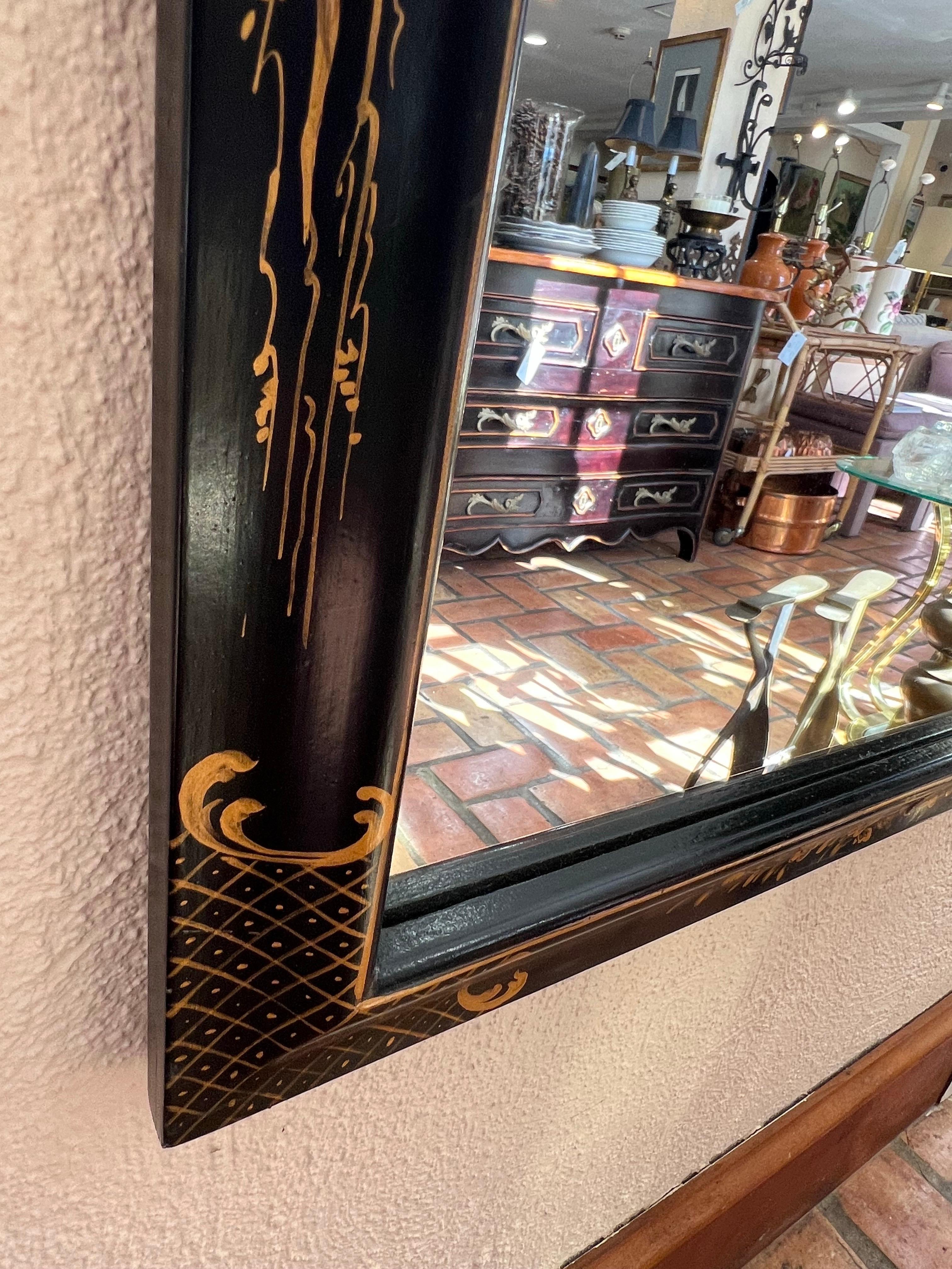 Miroir sculpté Chinoiserie noire en vente 10