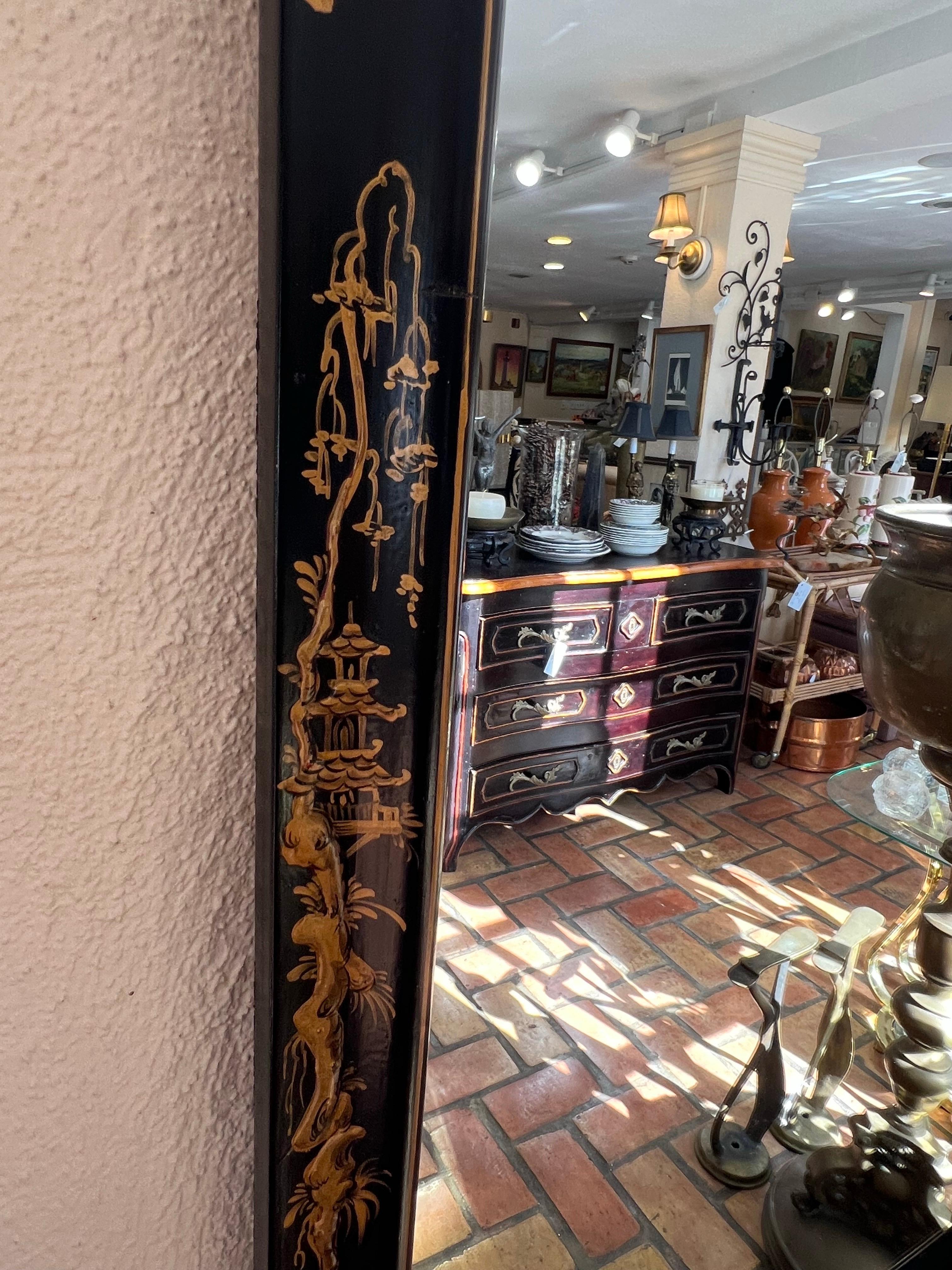 Miroir sculpté Chinoiserie noire en vente 12