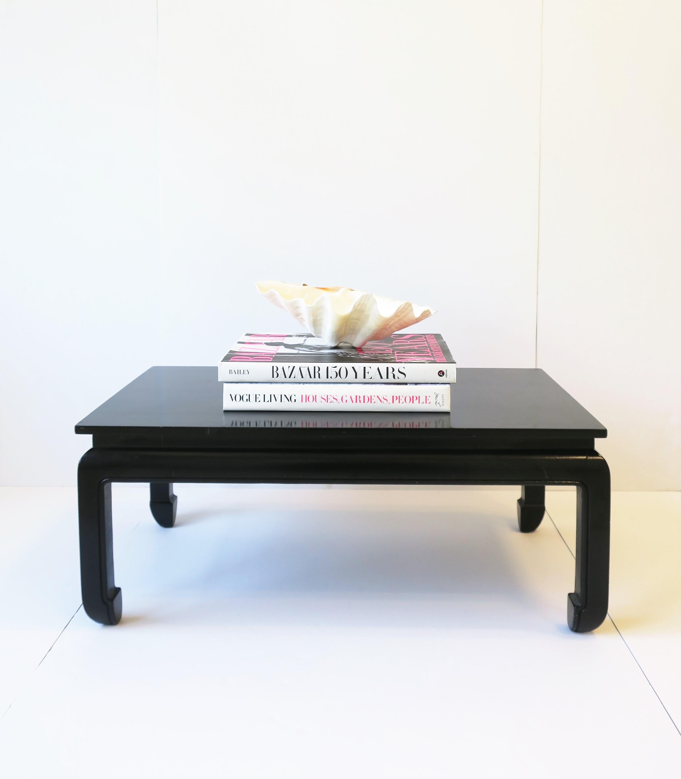 Black Chinoiserie Cocktail Coffee Table In Good Condition In New York, NY