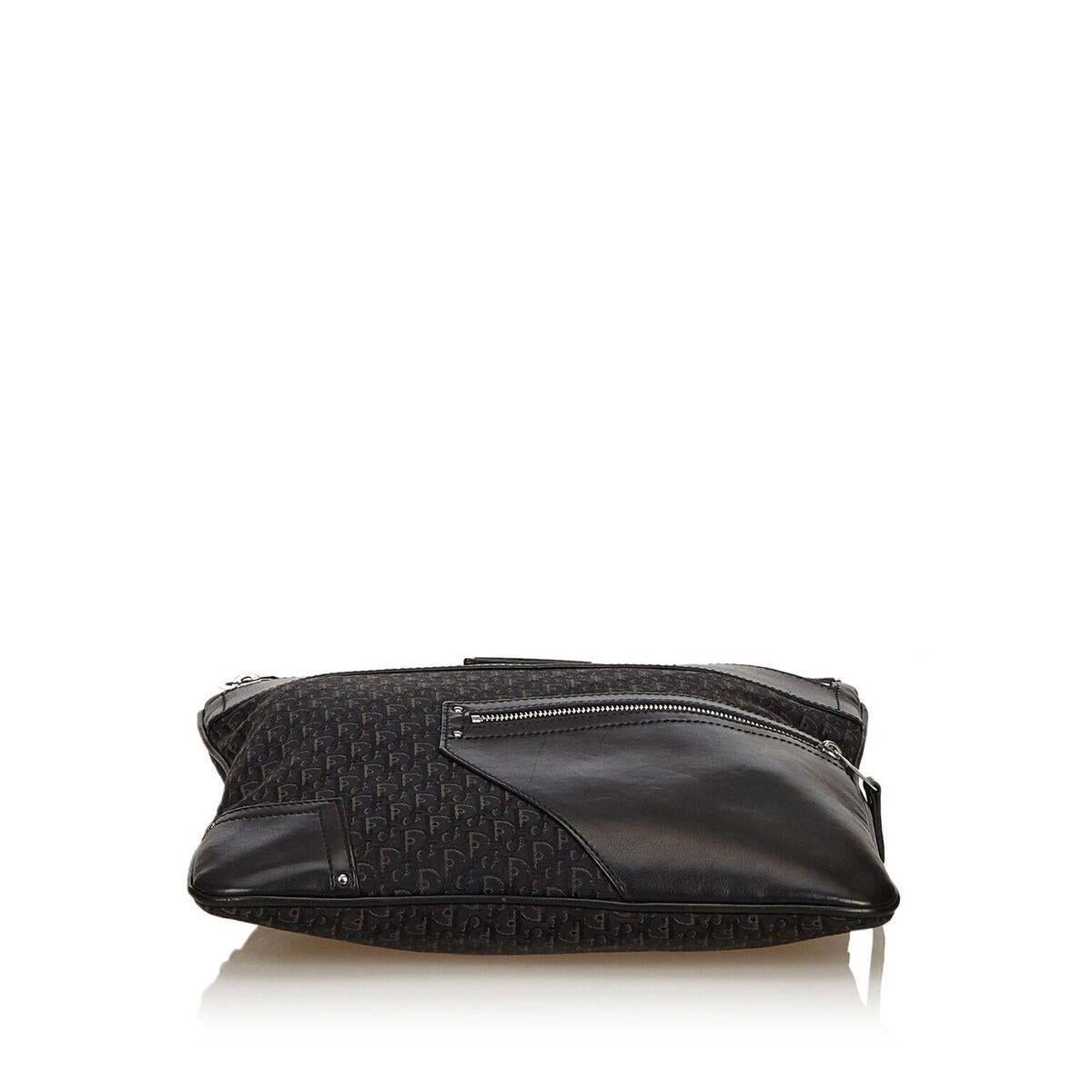 Black Christian Dior Oblique Jacquard Crossbody Bag In Good Condition In New York, NY