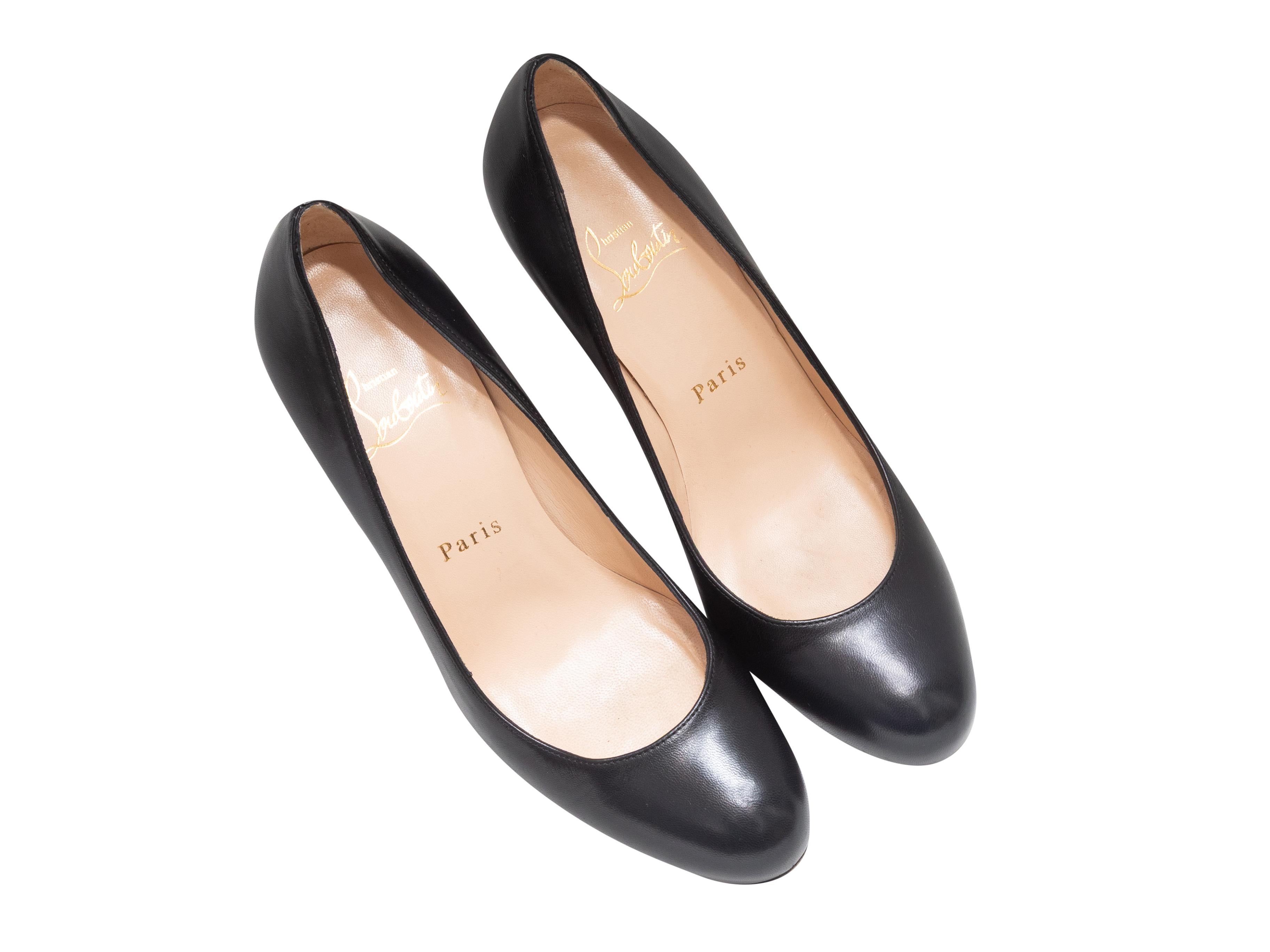 Escarpins Simple 85 en cuir noir de Christian Louboutin. Hauteur du talon : 2,75