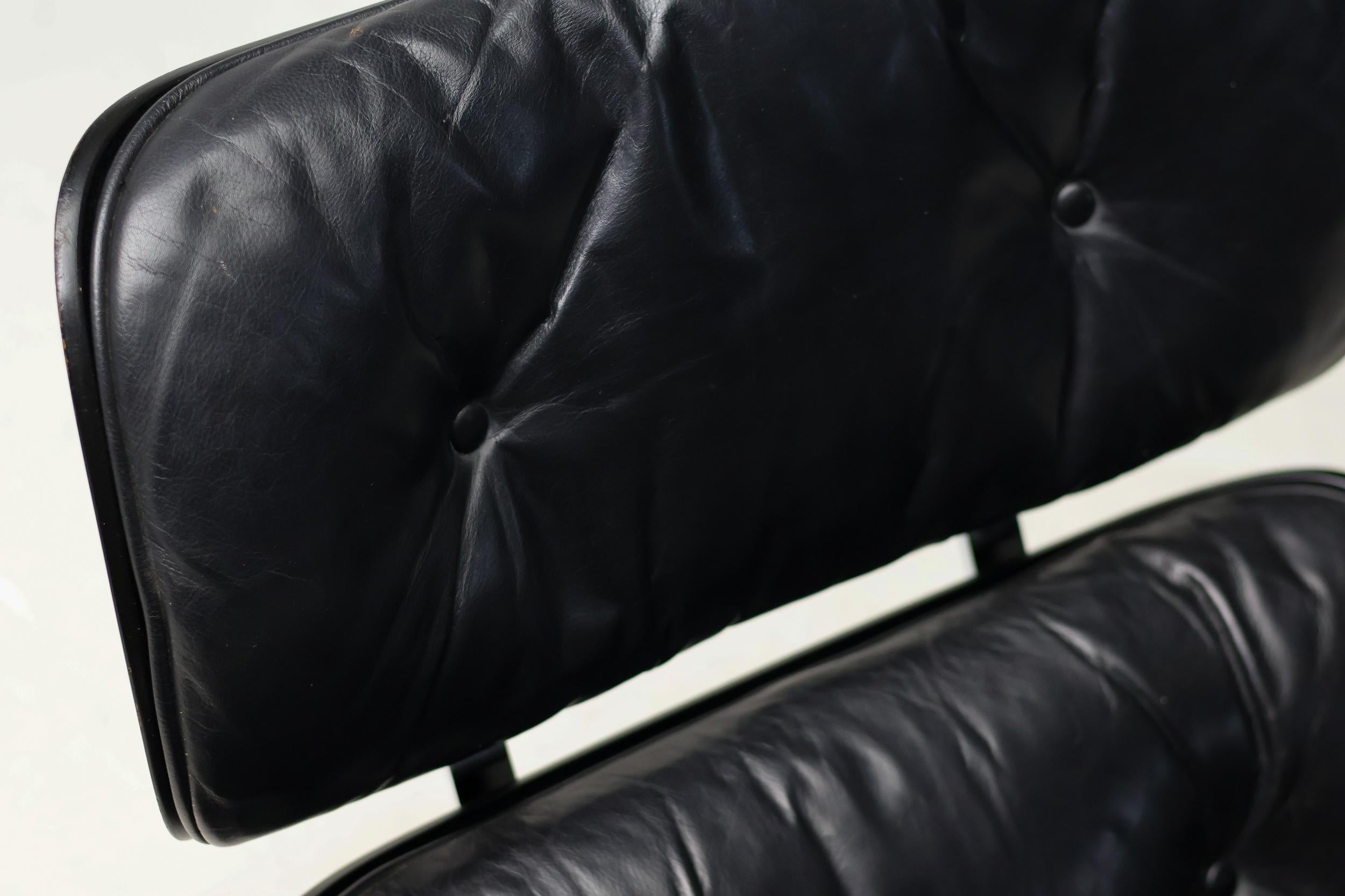 Silla Eames 670 Lounge Negra y Cromada de Herman Miller 7