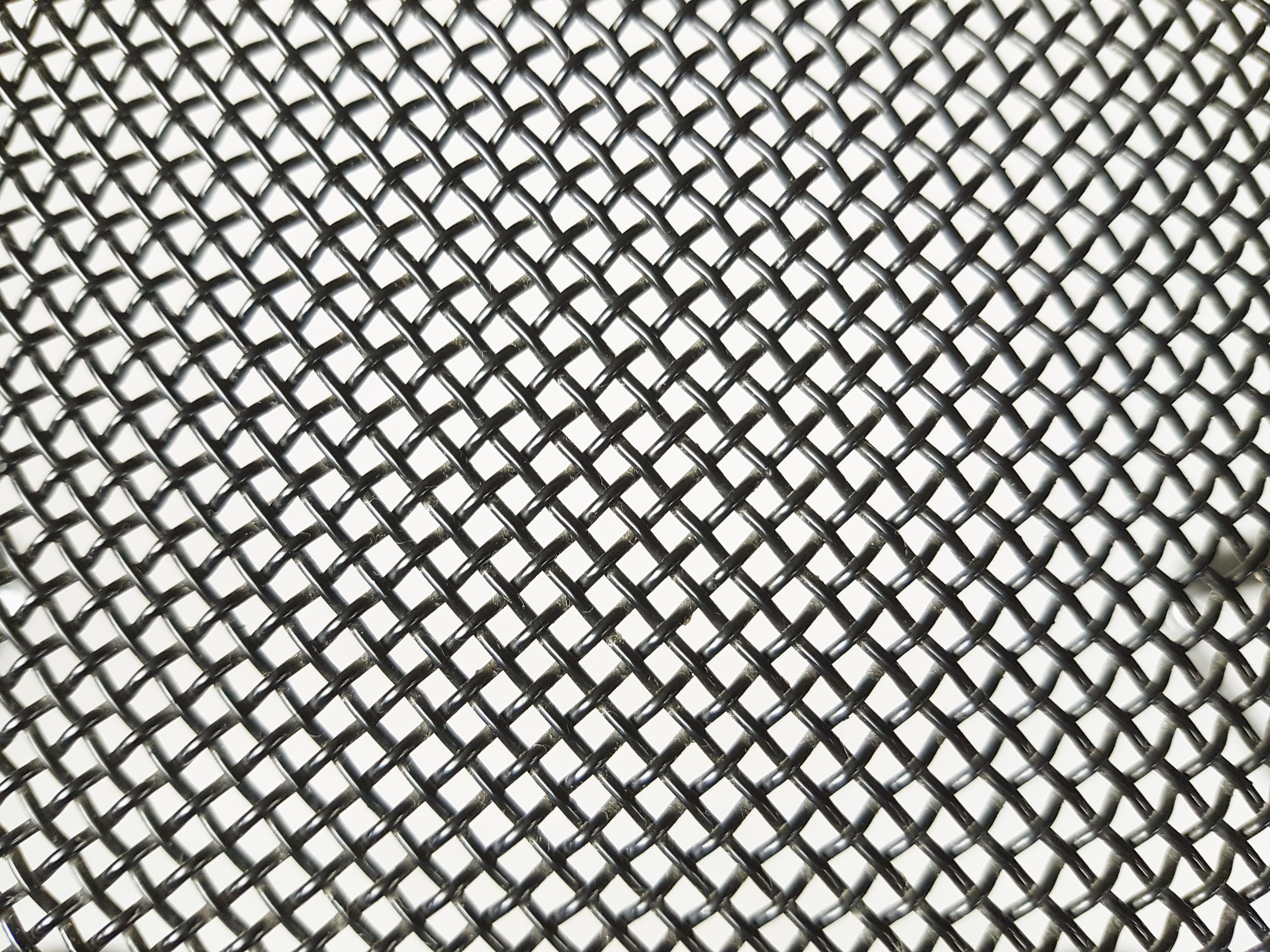 Poltrona Penelope in metallo nero e cromato di C. Pollock per A. Castelli, anni '80 in vendita 3