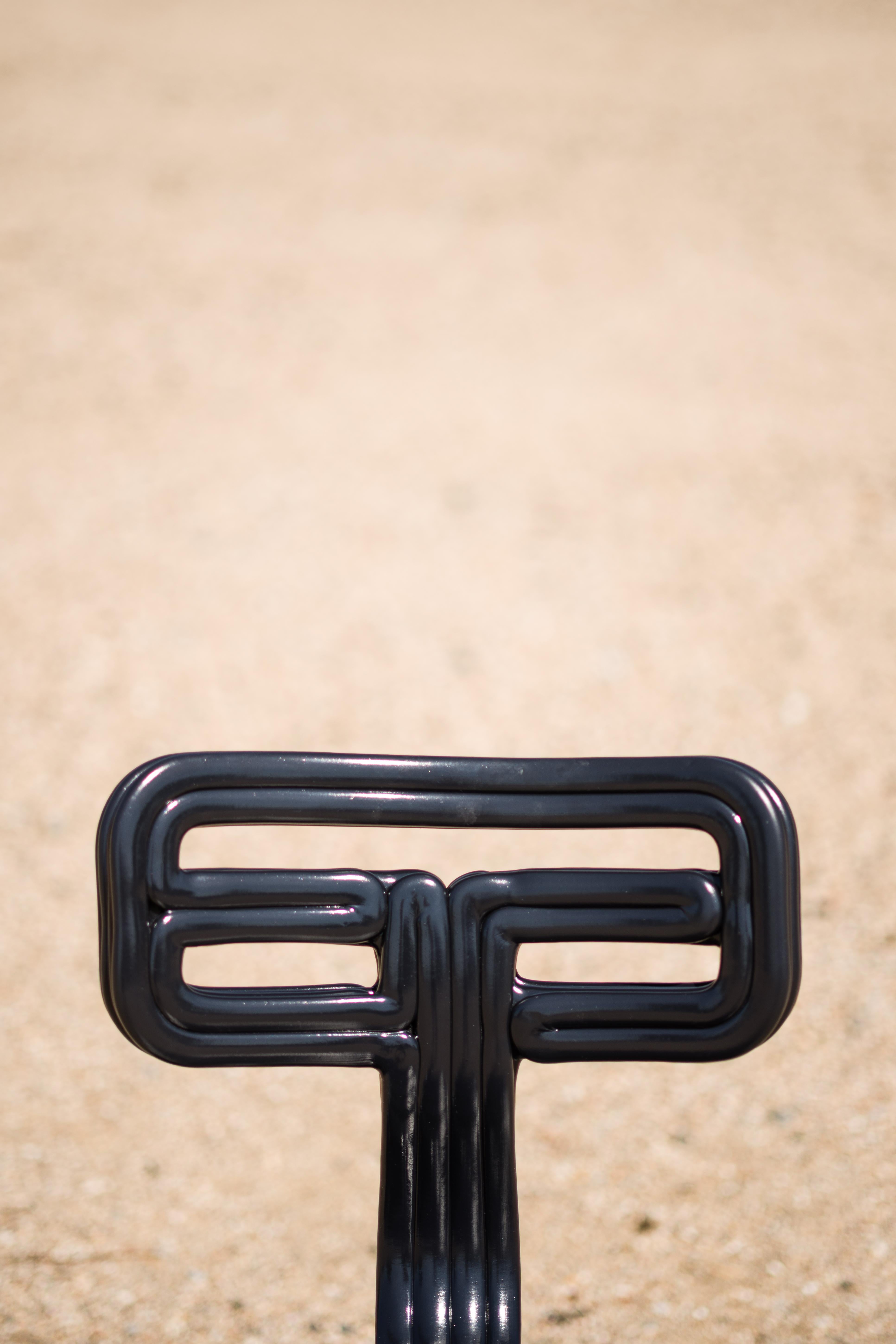 Chaise de barbotine noire en plastique recyclé imprimé en 3d en vente 5
