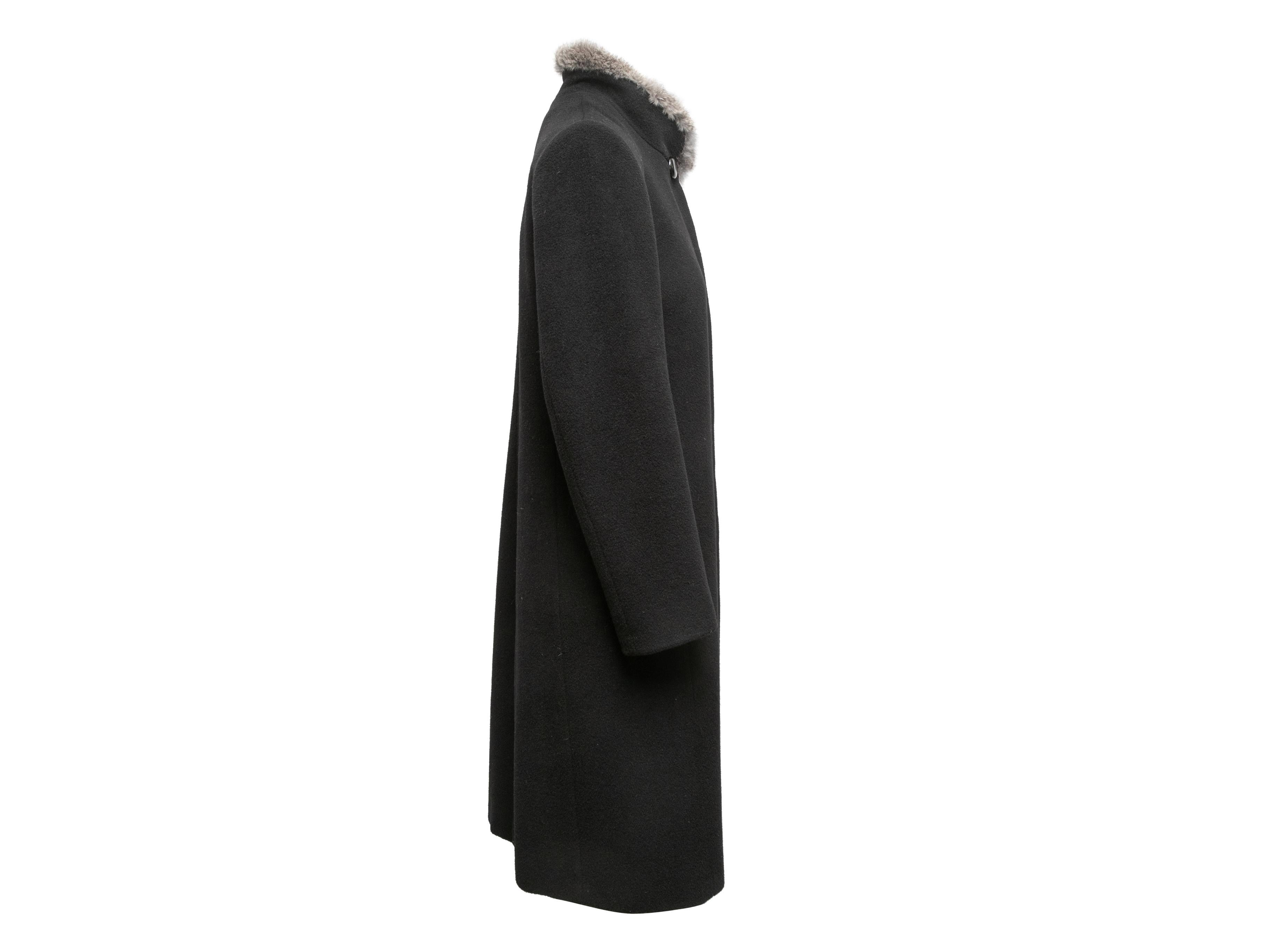 Black Cinzia Rocca Wool Chinchilla-Trimmed Coat Size IT 42 In Excellent Condition In New York, NY