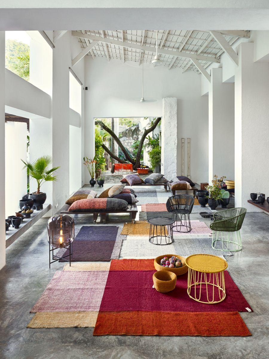 Silla de salón Circo negra de Sebastian Herkner en venta 4
