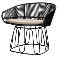 Sedia da salotto Circo nera di Sebastian Herkner