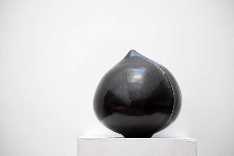 Contemporary Black Clay 